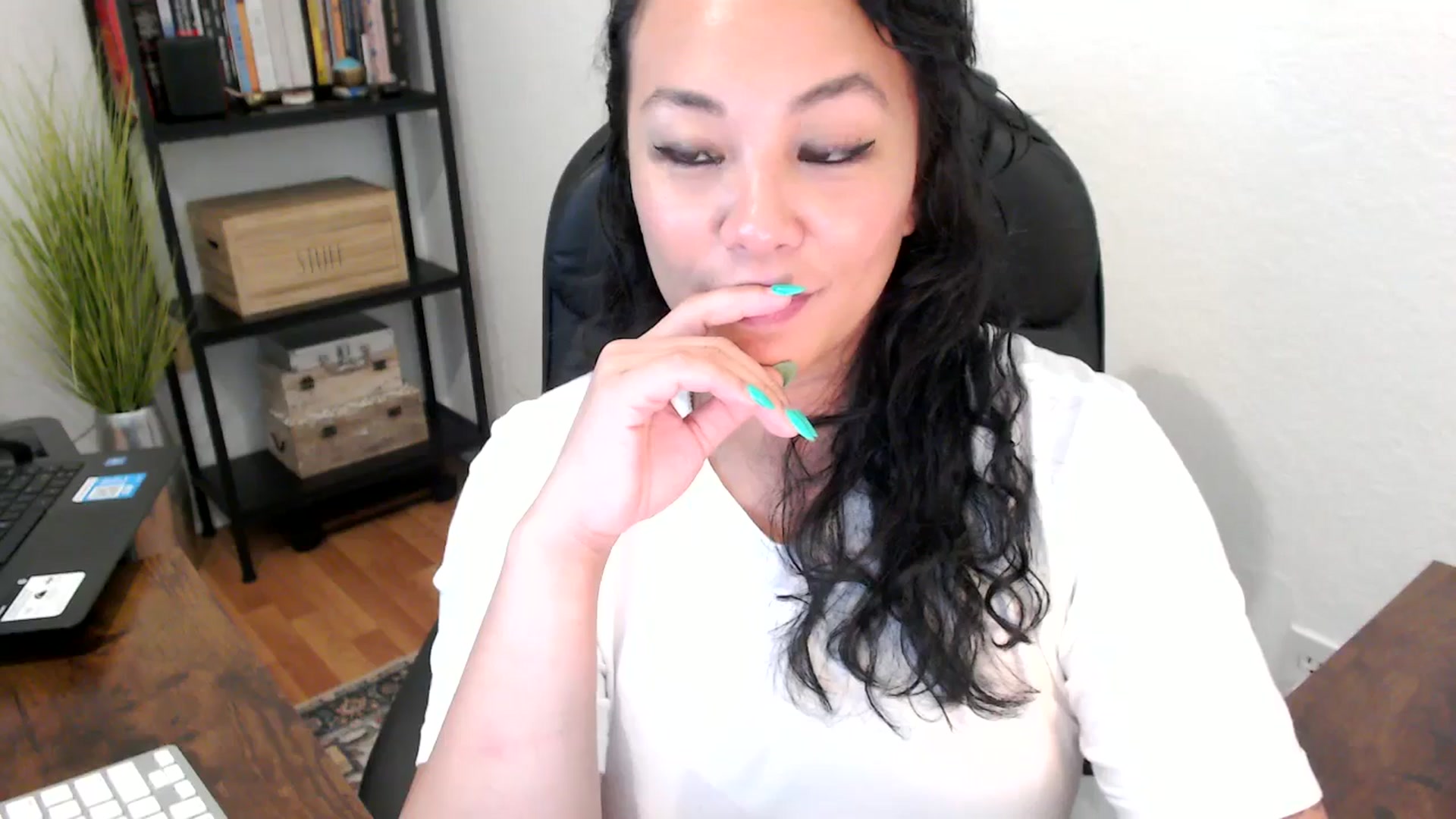 Gallery image thumbnail from MickaylaMoon's myfreecams stream on, 08/20/2024, 21:35 image 7 of 20
