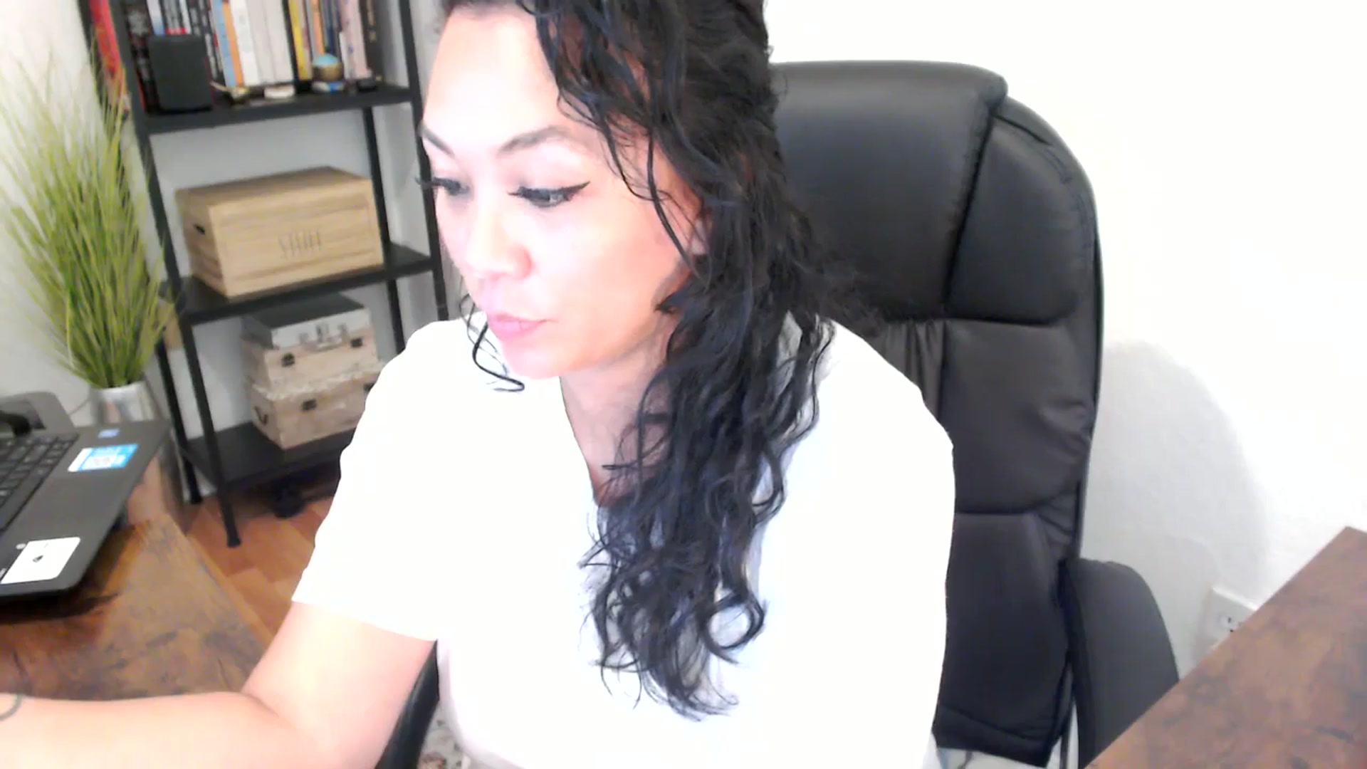 Gallery image thumbnail from MickaylaMoon's myfreecams stream on, 08/20/2024, 21:35 image 13 of 20