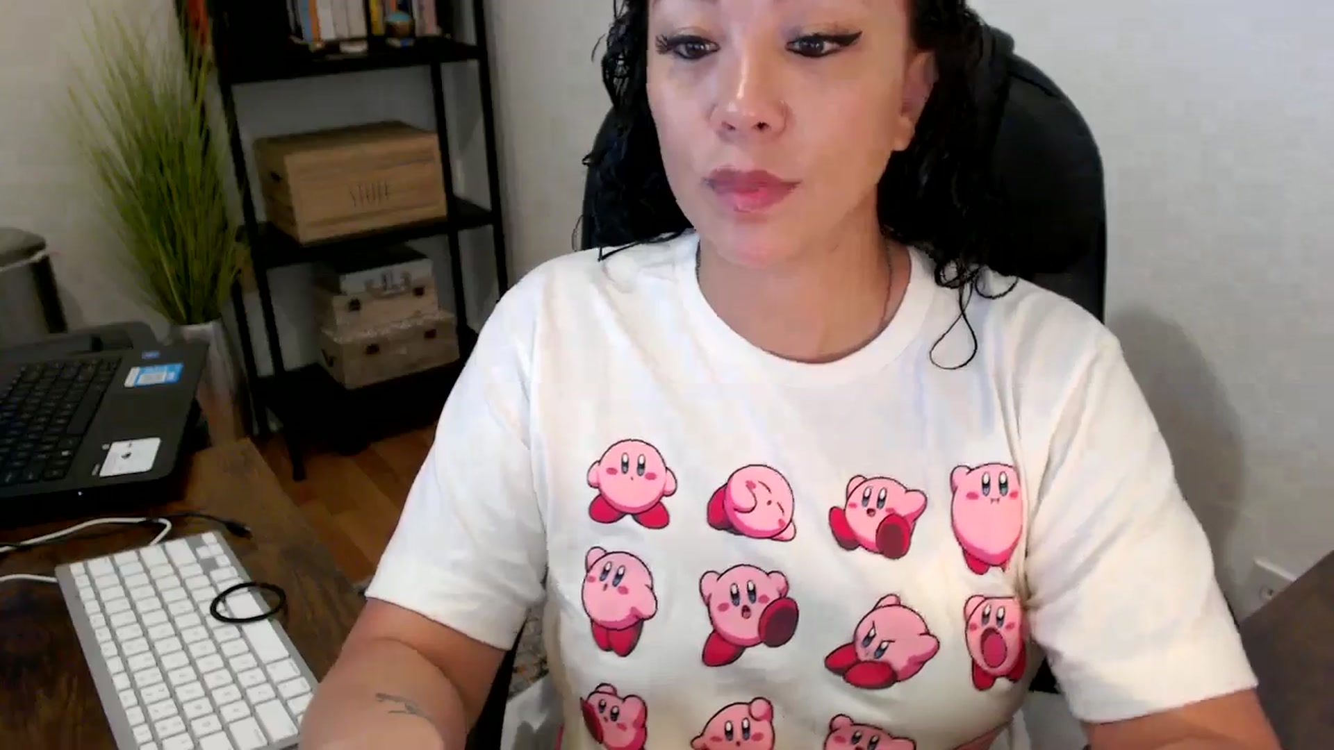 Gallery image thumbnail from MickaylaMoon's myfreecams stream on, 08/21/2024, 14:29 image 17 of 20