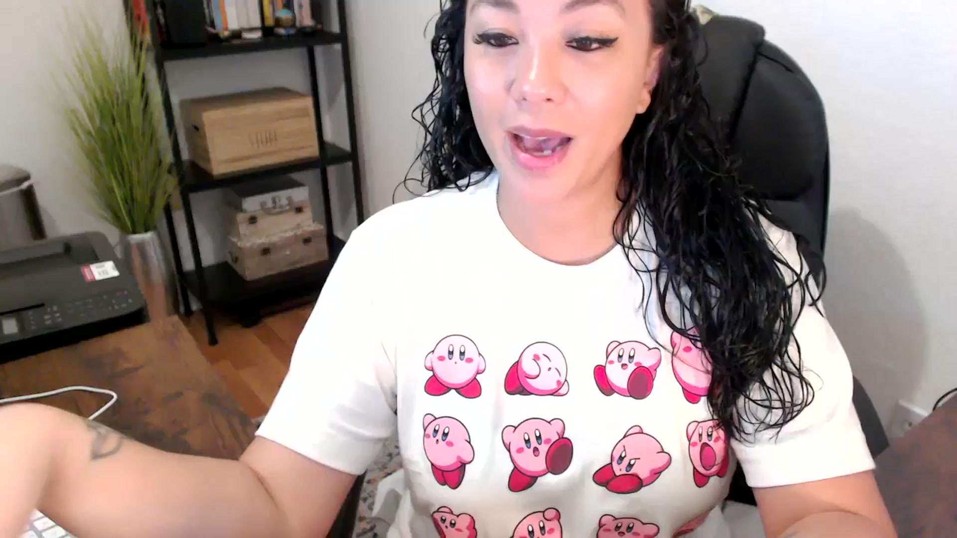 Gallery image thumbnail from MickaylaMoon's myfreecams stream on, 08/21/2024, 14:29 image 8 of 20