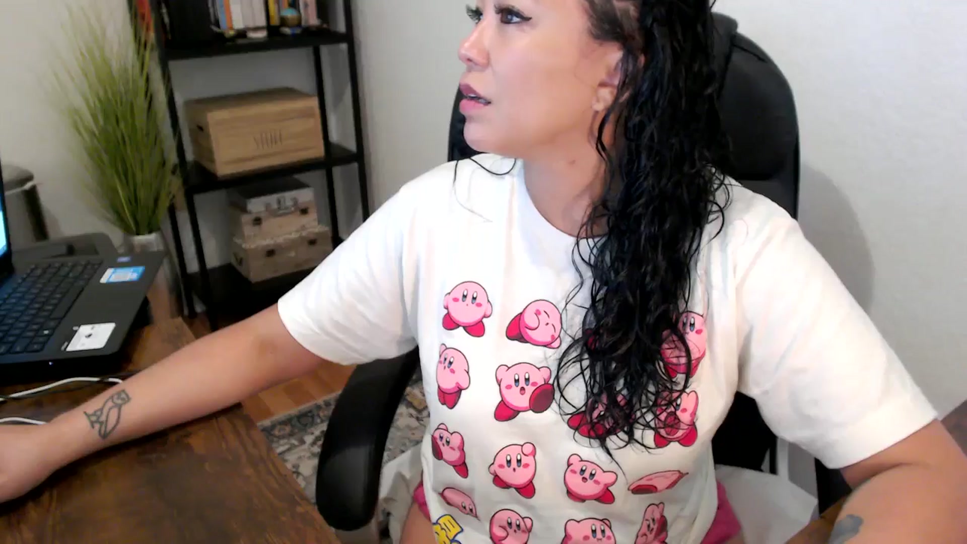 Gallery image thumbnail from MickaylaMoon's myfreecams stream on, 08/21/2024, 14:29 image 20 of 20