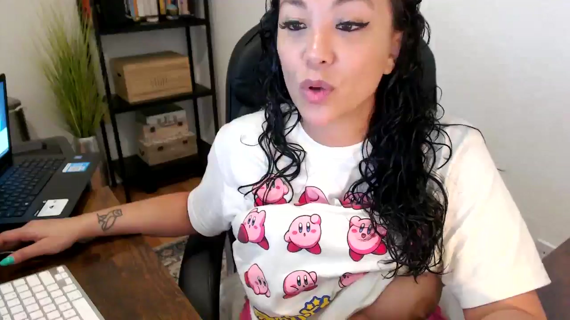 Gallery image thumbnail from MickaylaMoon's myfreecams stream on, 08/21/2024, 15:05 image 15 of 20