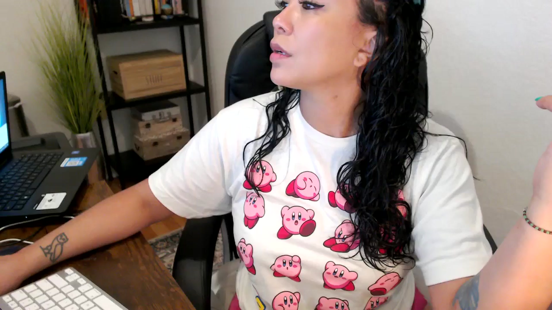 Gallery image thumbnail from MickaylaMoon's myfreecams stream on, 08/21/2024, 15:05 image 9 of 20