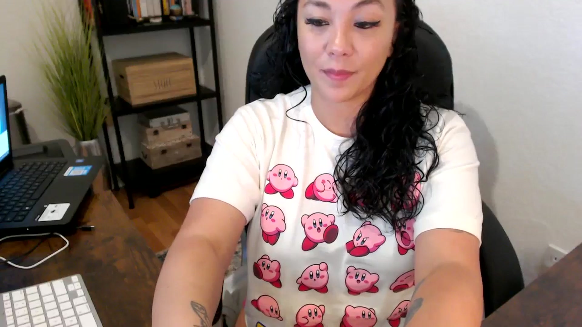 Gallery image thumbnail from MickaylaMoon's myfreecams stream on, 08/21/2024, 16:07 image 15 of 20