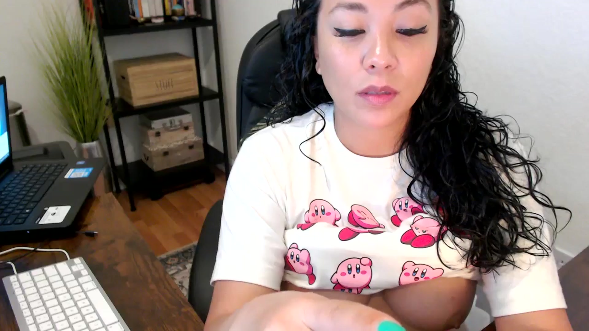 Gallery image thumbnail from MickaylaMoon's myfreecams stream on, 08/21/2024, 16:07 image 18 of 20