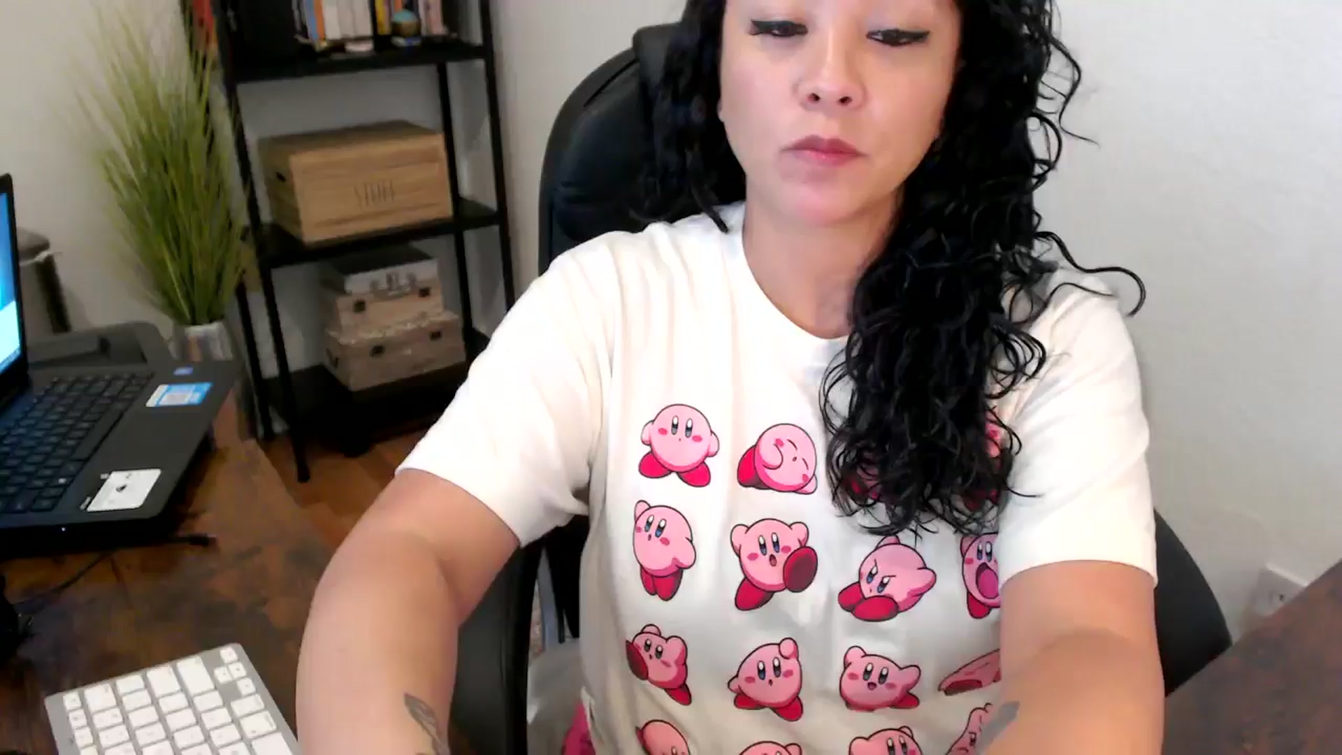 Gallery image thumbnail from MickaylaMoon's myfreecams stream on, 08/21/2024, 17:19 image 7 of 20
