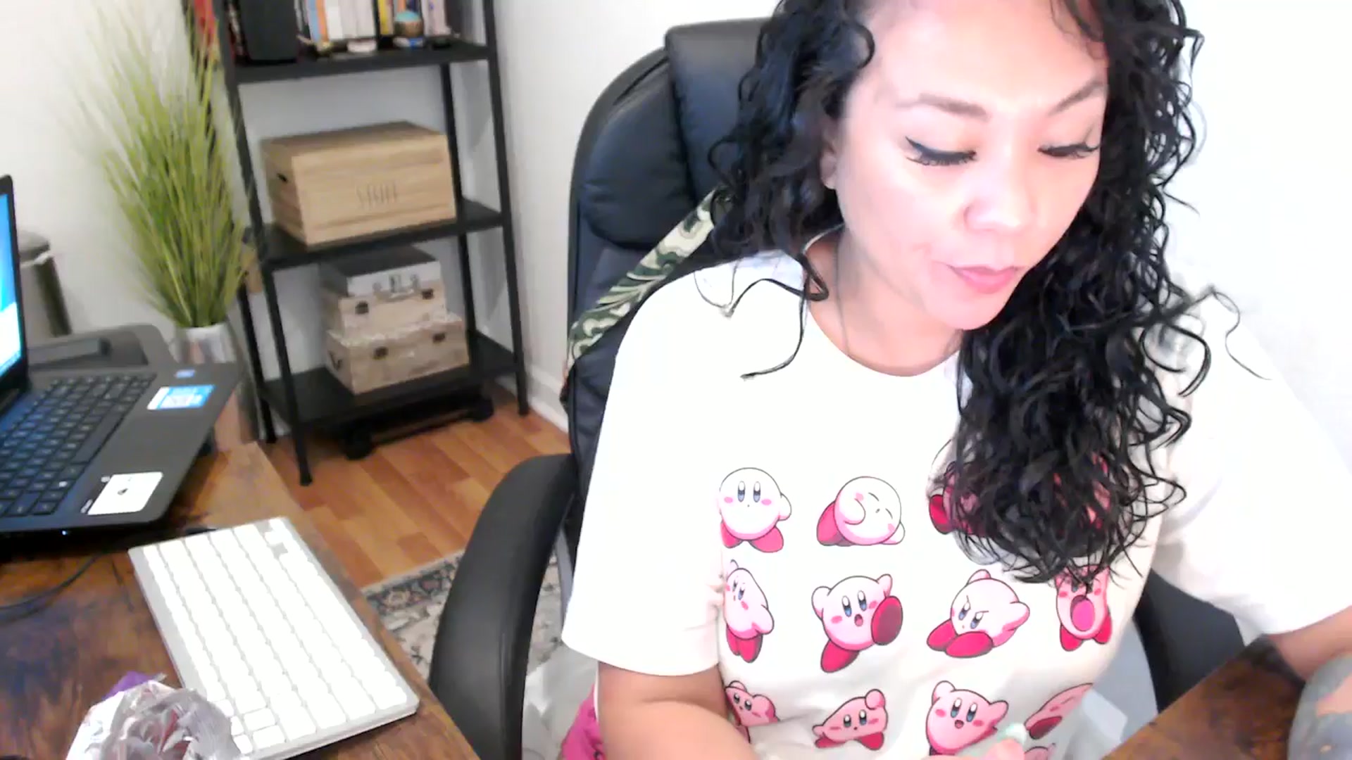Gallery image thumbnail from MickaylaMoon's myfreecams stream on, 08/21/2024, 17:19 image 19 of 20