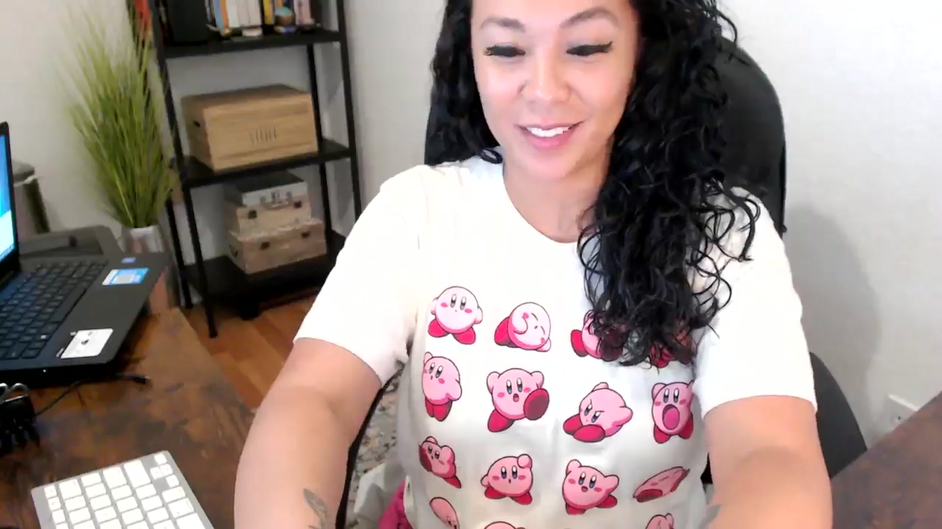 Gallery image thumbnail from MickaylaMoon's myfreecams stream on, 08/21/2024, 17:19 image 3 of 20