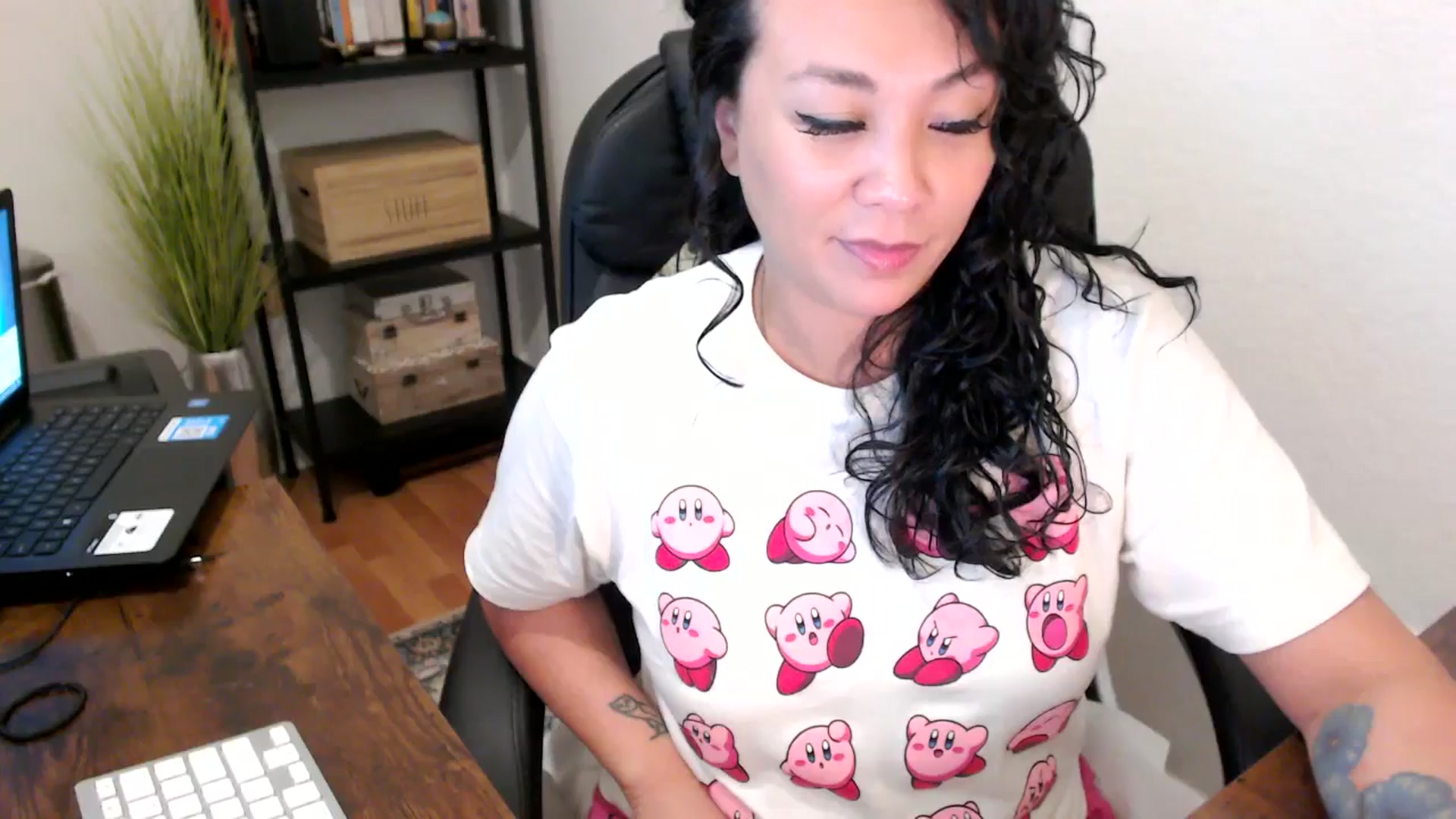 Gallery image thumbnail from MickaylaMoon's myfreecams stream on, 08/21/2024, 18:43 image 17 of 20