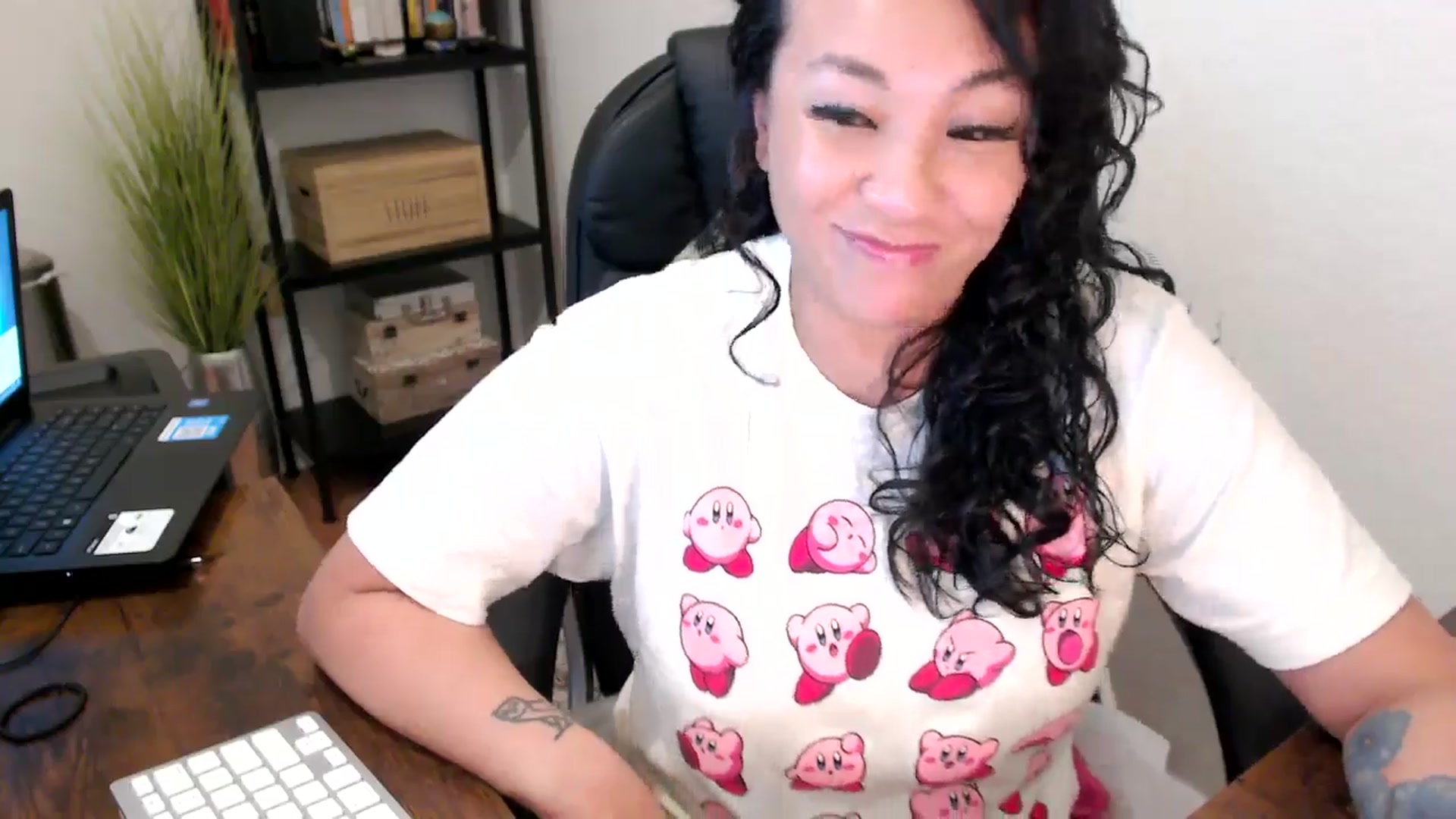 Gallery image thumbnail from MickaylaMoon's myfreecams stream on, 08/21/2024, 18:43 image 15 of 20
