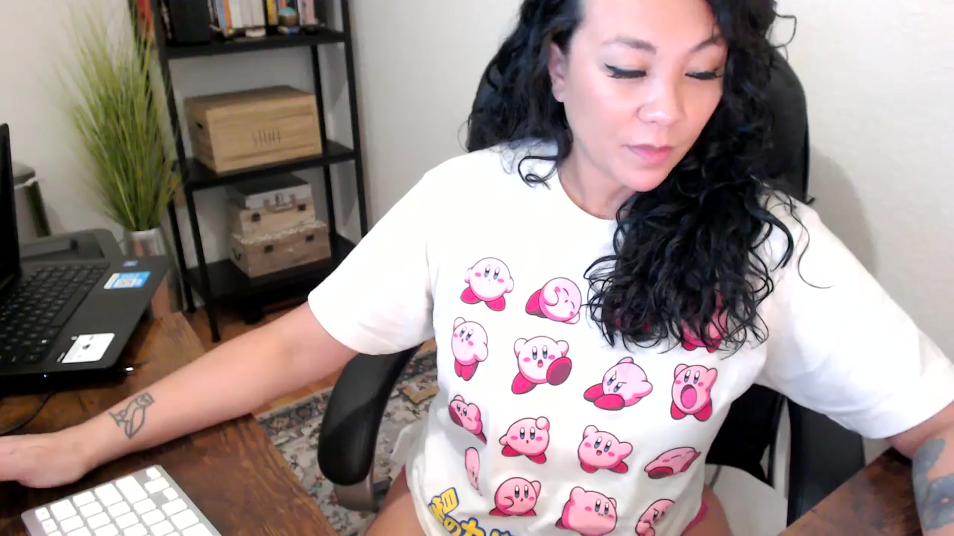 Gallery image thumbnail from MickaylaMoon's myfreecams stream on, 08/21/2024, 19:40 image 14 of 20