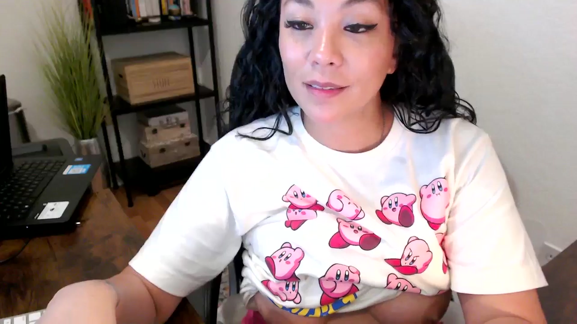 Gallery image thumbnail from MickaylaMoon's myfreecams stream on, 08/21/2024, 19:40 image 5 of 20