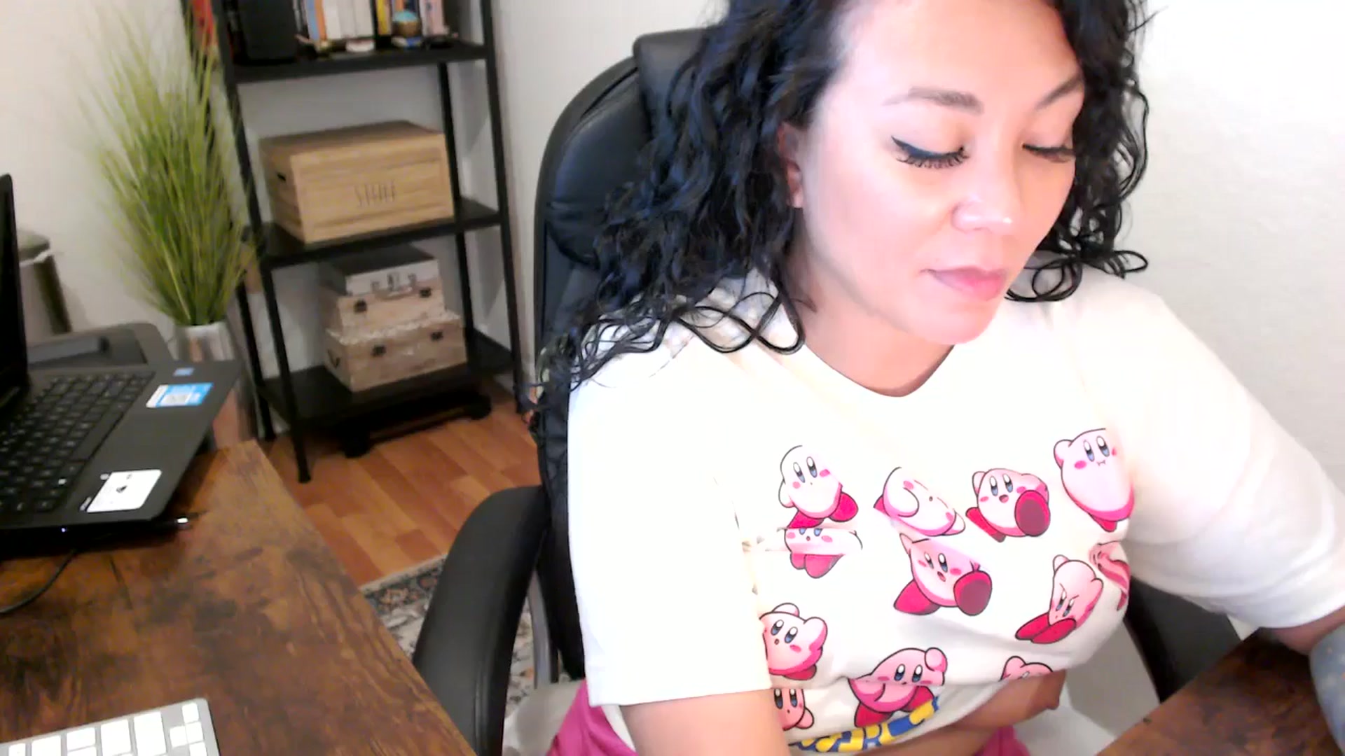 Gallery image thumbnail from MickaylaMoon's myfreecams stream on, 08/21/2024, 19:40 image 1 of 20