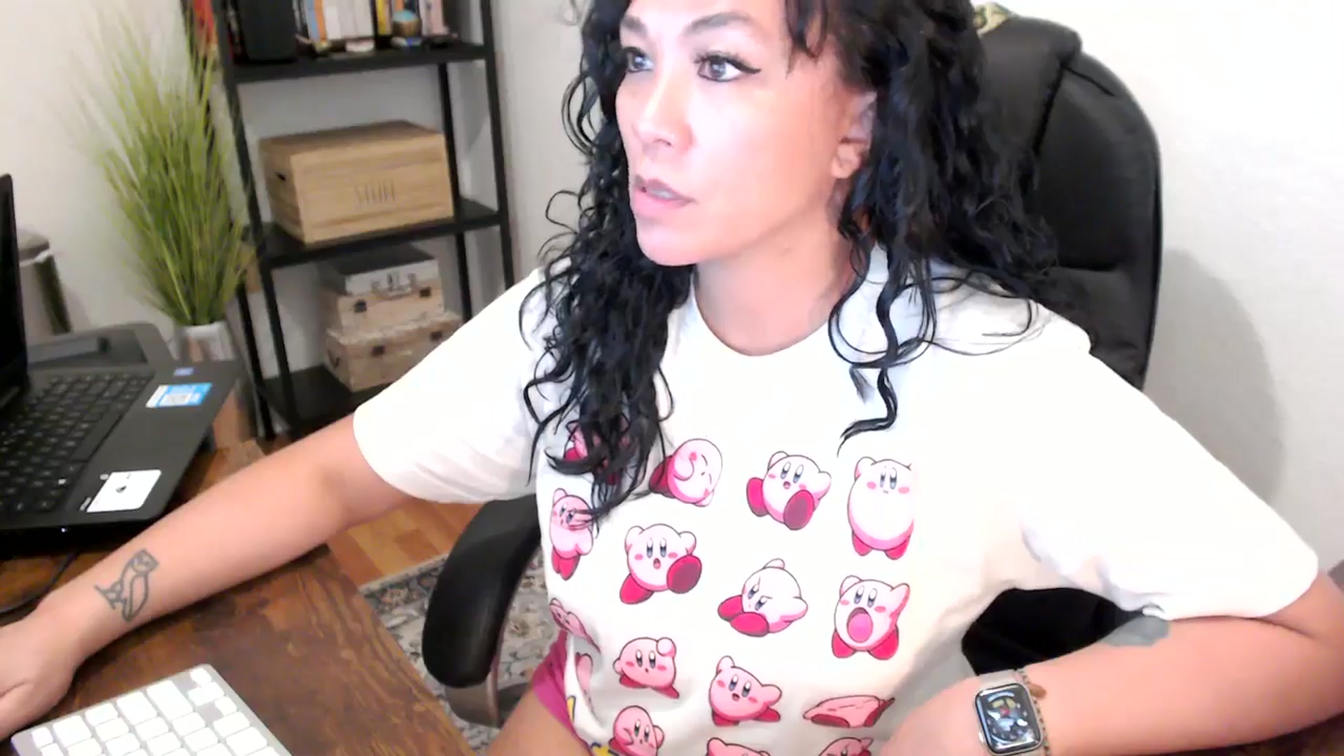 Gallery image thumbnail from MickaylaMoon's myfreecams stream on, 08/21/2024, 20:03 image 4 of 20