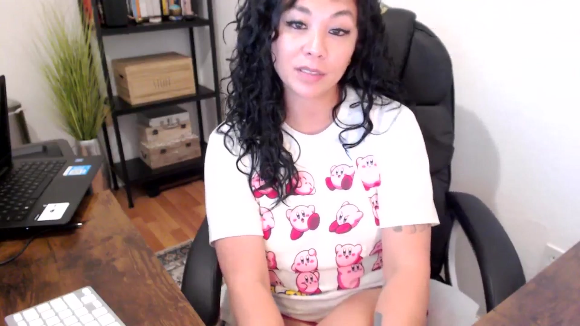 Gallery image thumbnail from MickaylaMoon's myfreecams stream on, 08/21/2024, 20:03 image 5 of 20