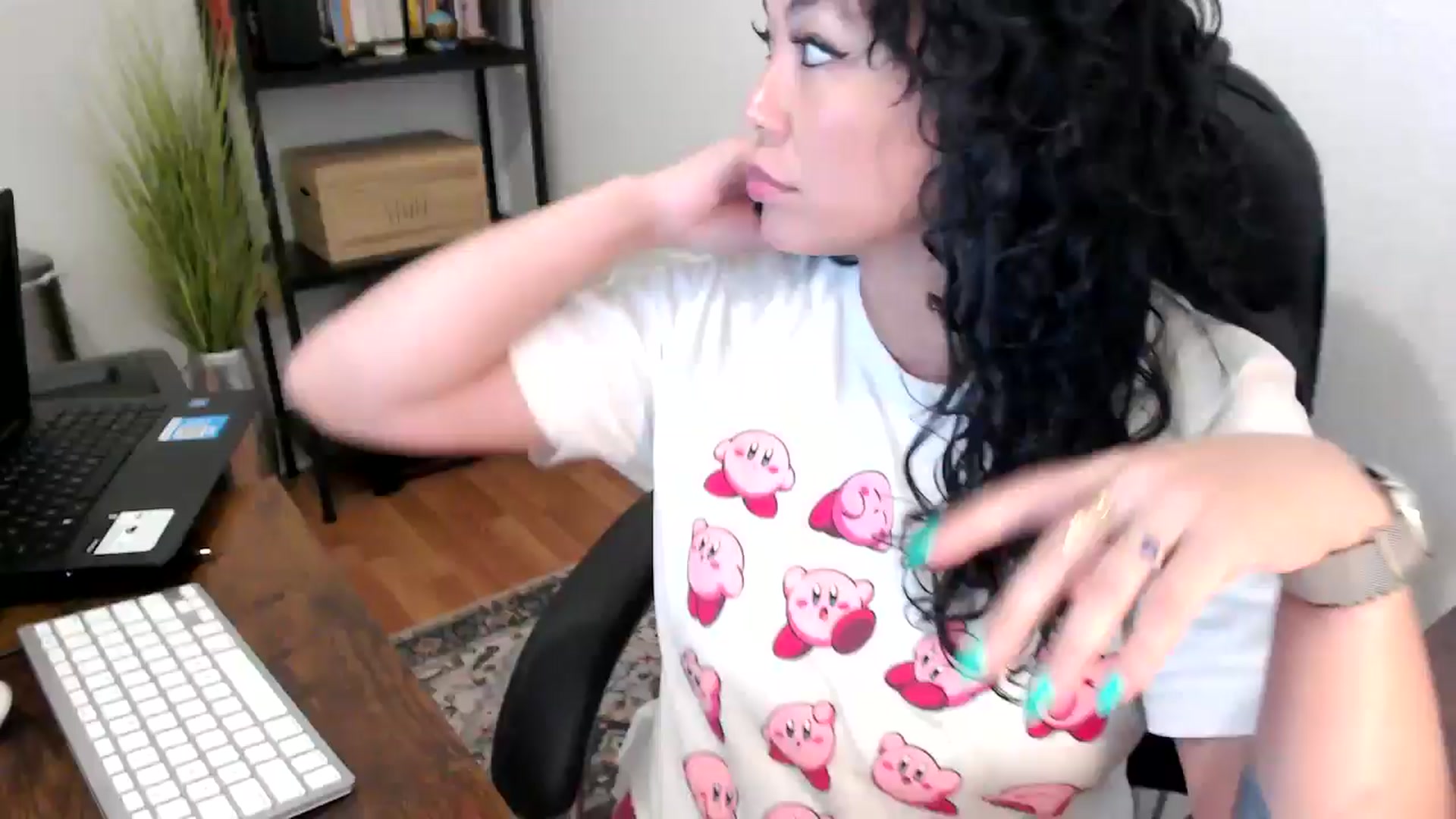 Gallery image thumbnail from MickaylaMoon's myfreecams stream on, 08/21/2024, 20:31 image 15 of 20