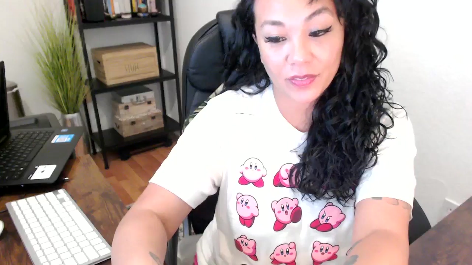Gallery image thumbnail from MickaylaMoon's myfreecams stream on, 08/21/2024, 20:31 image 11 of 20