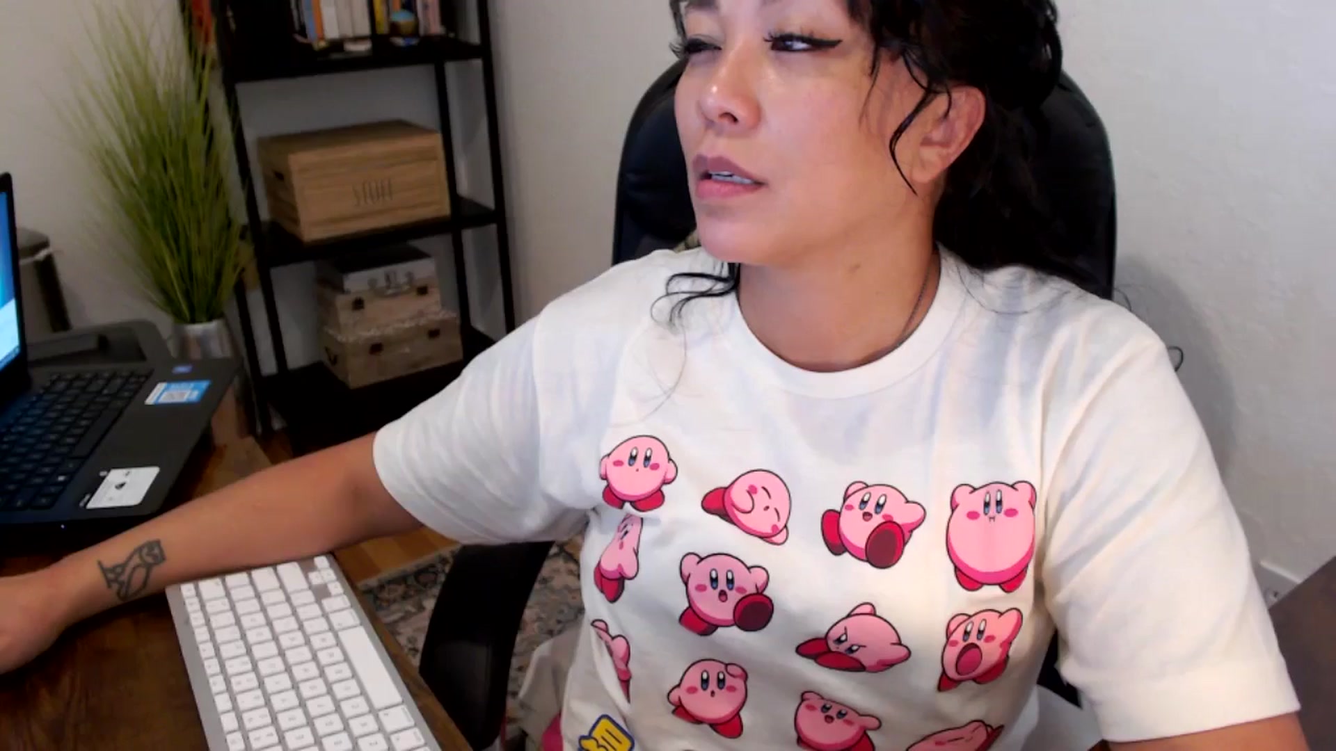 Gallery image thumbnail from MickaylaMoon's myfreecams stream on, 08/21/2024, 21:51 image 5 of 20