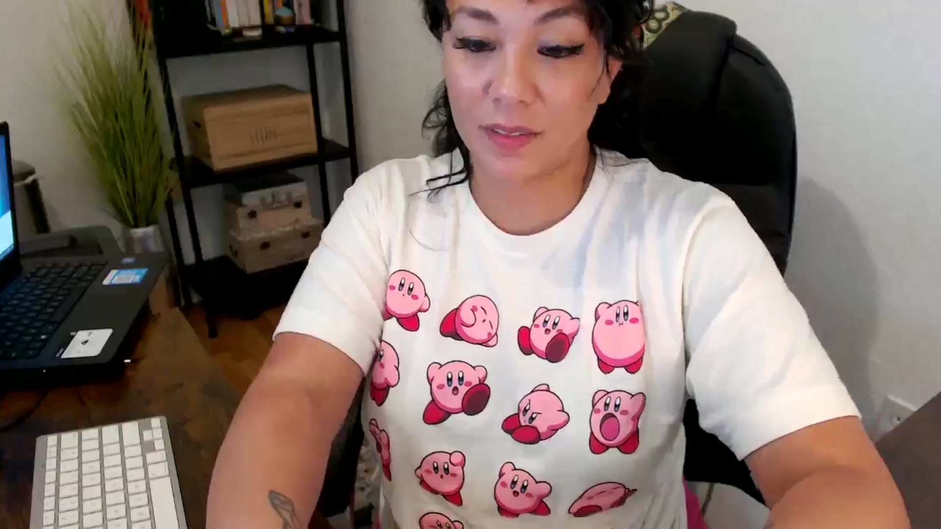 Gallery image thumbnail from MickaylaMoon's myfreecams stream on, 08/21/2024, 21:51 image 3 of 20