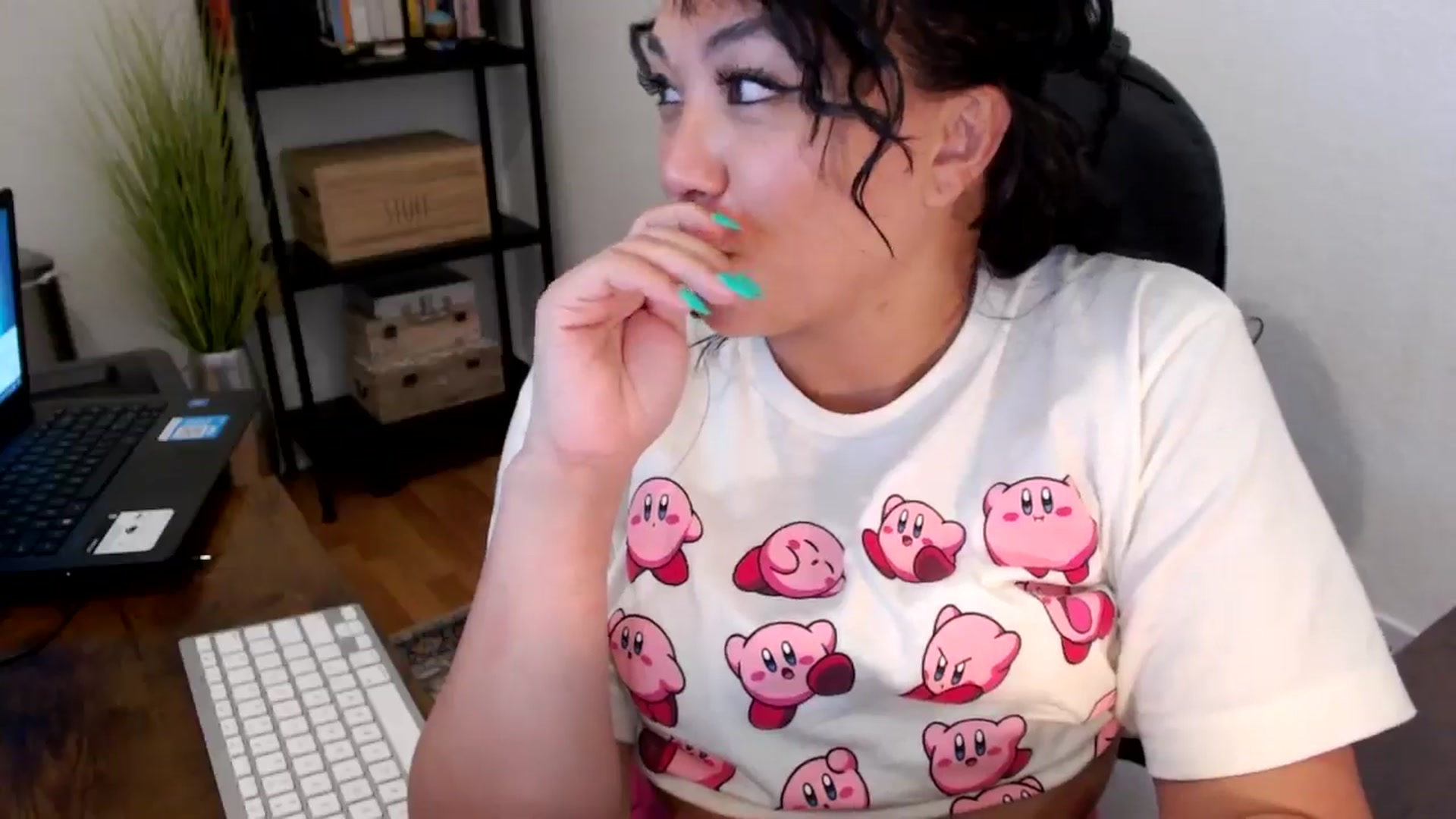 Gallery image thumbnail from MickaylaMoon's myfreecams stream on, 08/21/2024, 21:51 image 6 of 20