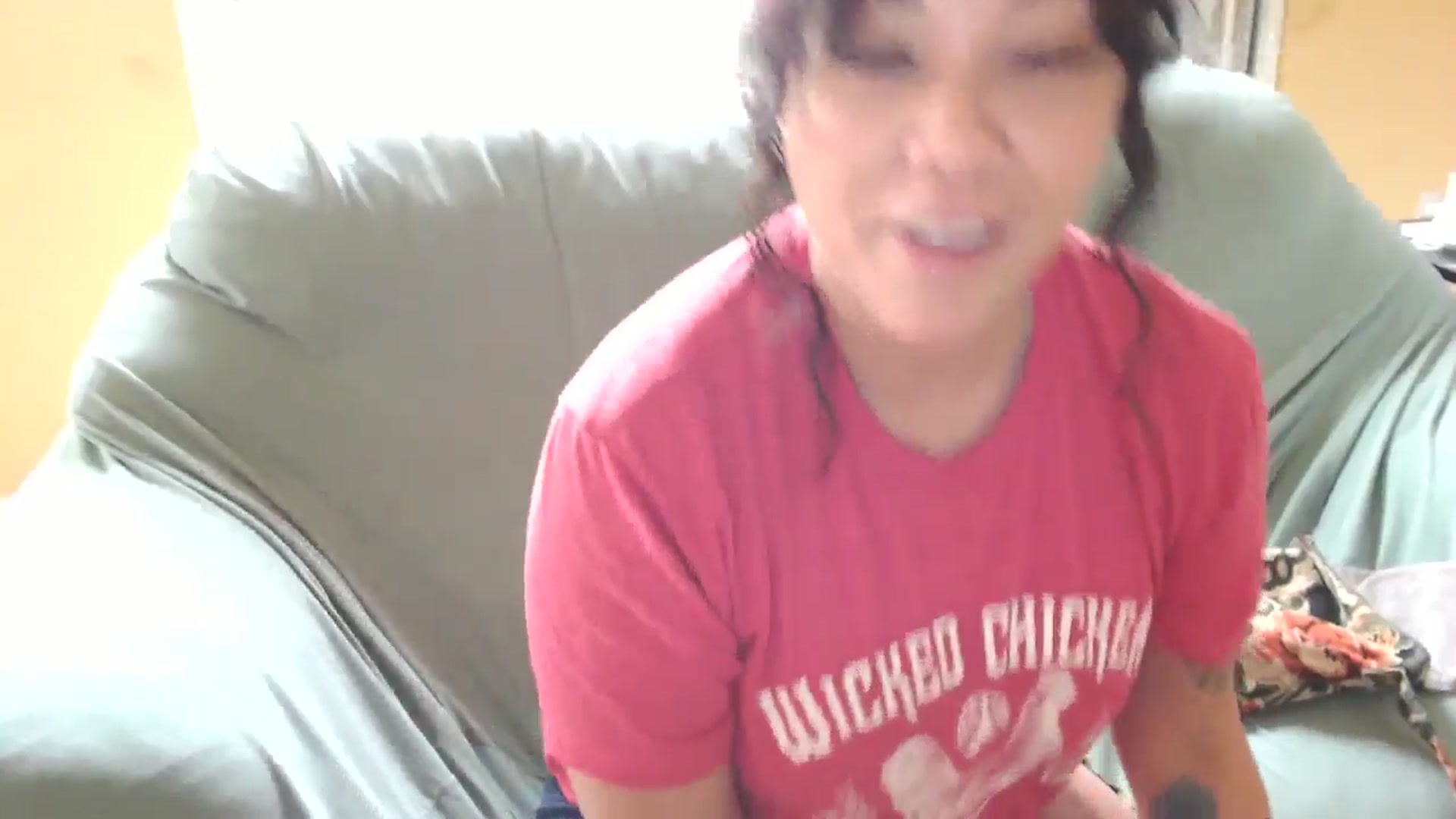 Gallery image thumbnail from MickaylaMoon's myfreecams stream on, 08/22/2024, 18:31 image 14 of 20