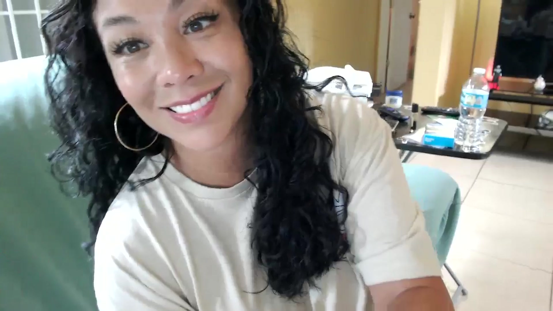 Gallery image thumbnail from MickaylaMoon's myfreecams stream on, 08/30/2024, 17:42 image 5 of 20