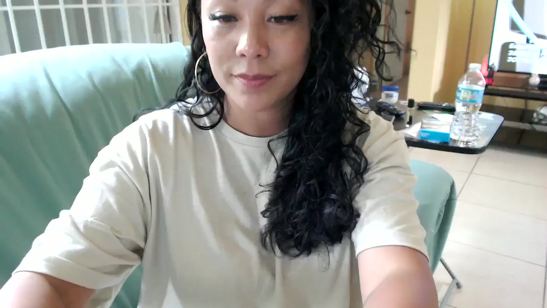 Gallery image thumbnail from MickaylaMoon's myfreecams stream on, 08/30/2024, 17:42 image 10 of 20