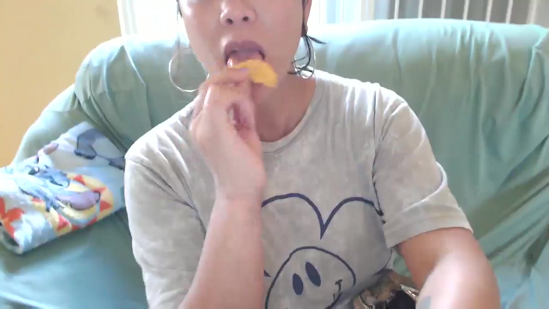 Gallery image thumbnail from MickaylaMoon's myfreecams stream on, 08/31/2024, 16:44 image 9 of 20