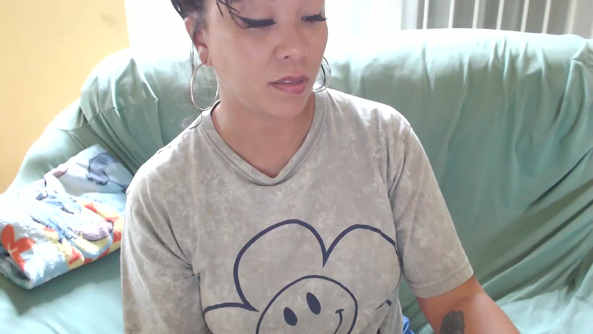 Gallery image thumbnail from MickaylaMoon's myfreecams stream on, 08/31/2024, 16:44 image 14 of 20