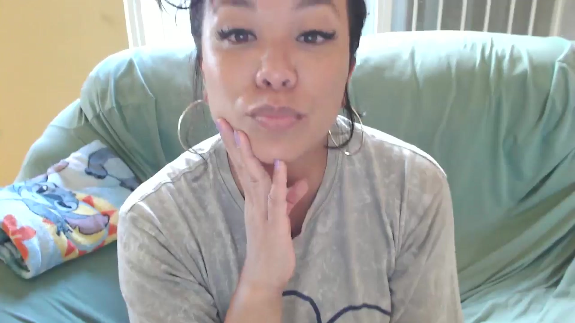 Gallery image thumbnail from MickaylaMoon's myfreecams stream on, 08/31/2024, 16:44 image 7 of 20