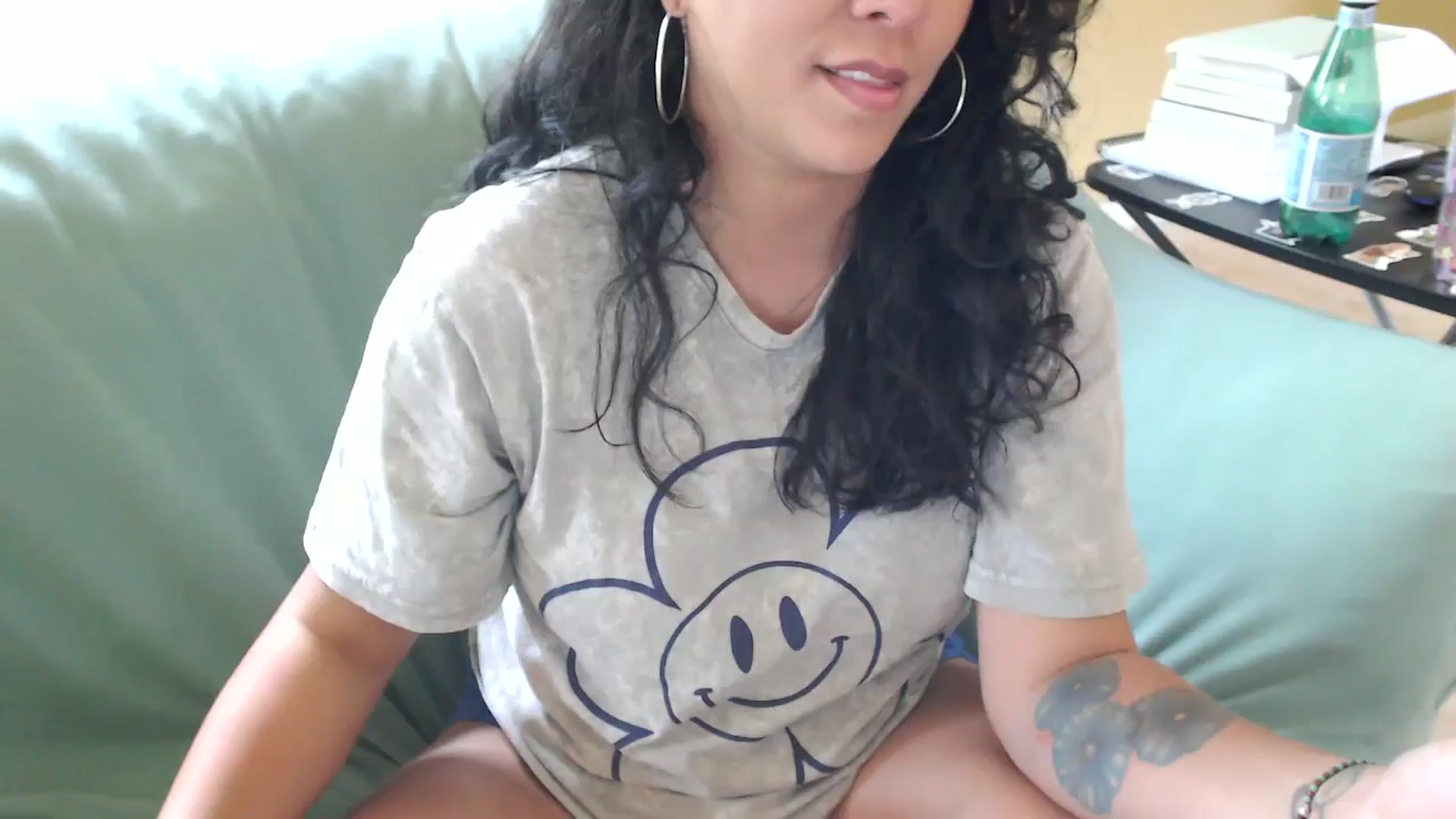 Gallery image thumbnail from MickaylaMoon's myfreecams stream on, 08/31/2024, 17:31 image 19 of 20