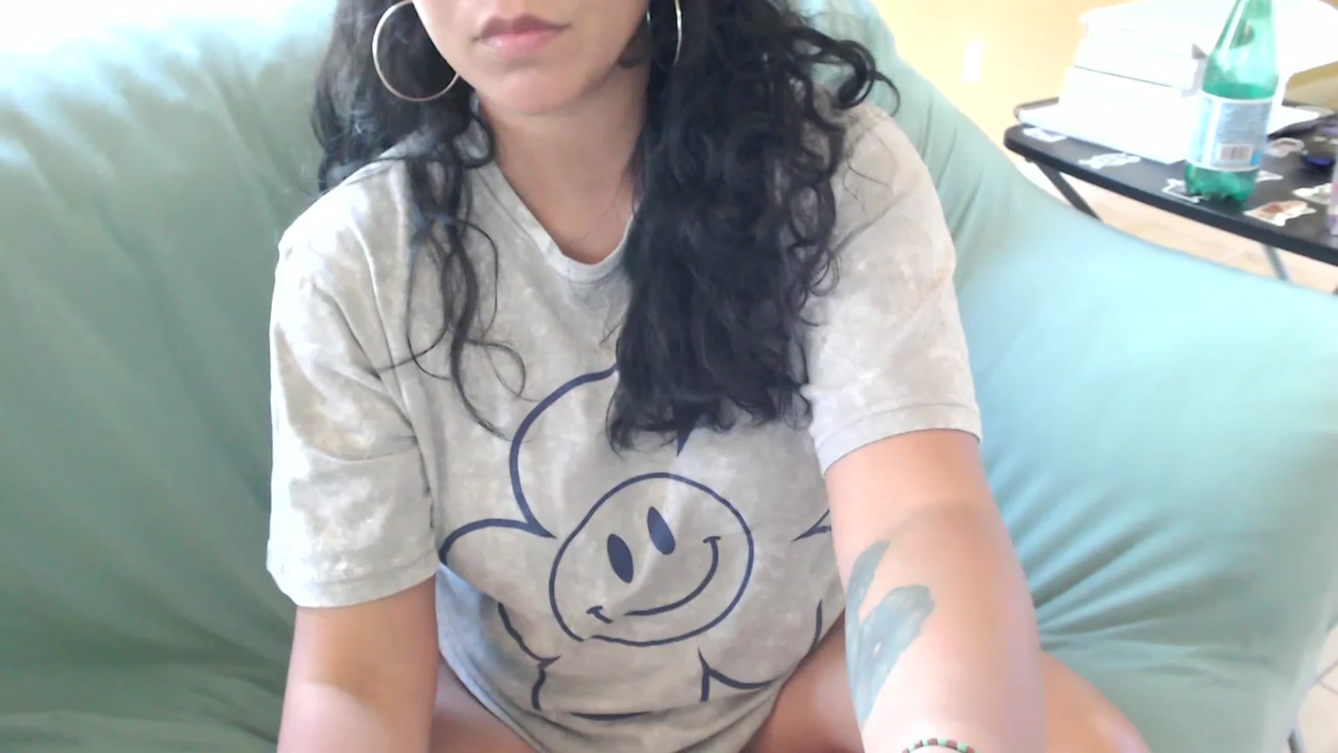 Gallery image thumbnail from MickaylaMoon's myfreecams stream on, 08/31/2024, 17:31 image 17 of 20