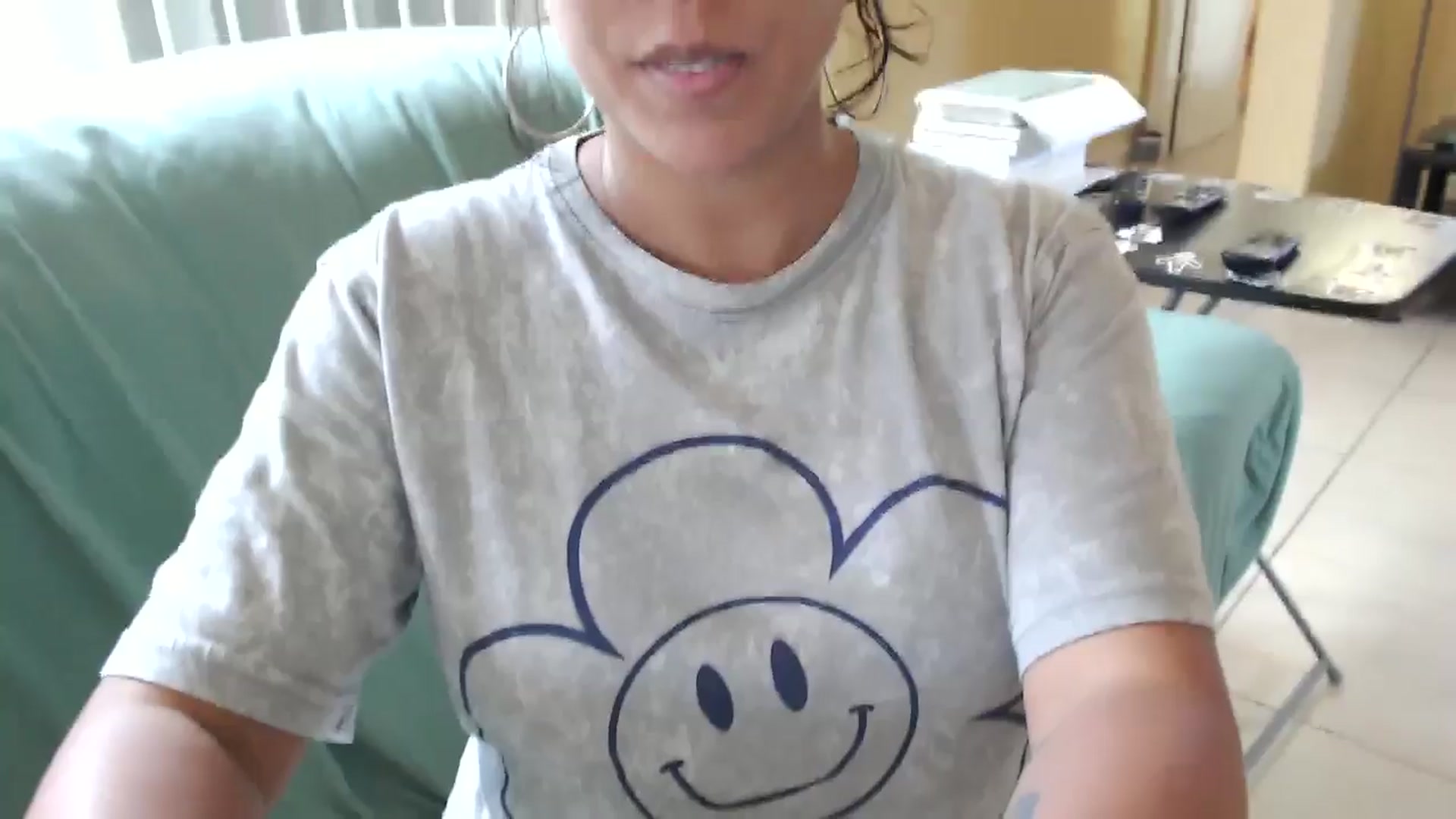 Gallery image thumbnail from MickaylaMoon's myfreecams stream on, 08/31/2024, 18:23 image 9 of 20