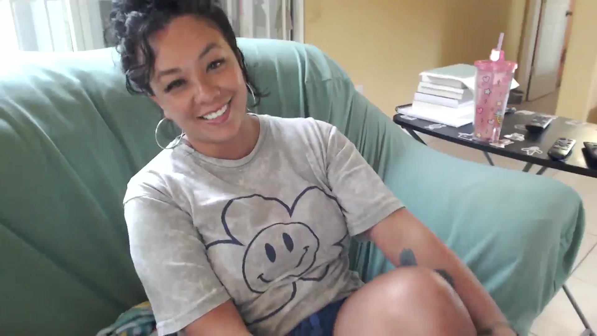Gallery image thumbnail from MickaylaMoon's myfreecams stream on, 08/31/2024, 20:15 image 14 of 20