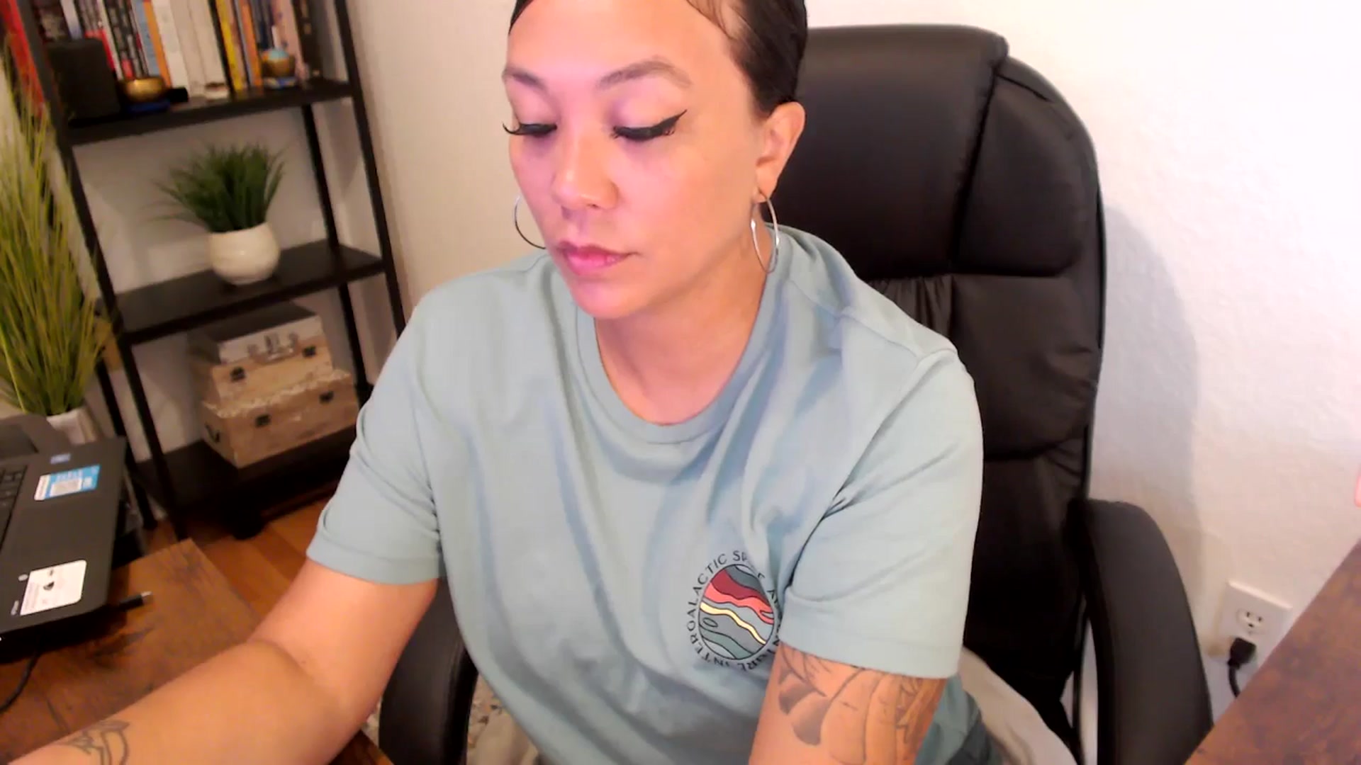 Gallery image thumbnail from MickaylaMoon's myfreecams stream on, 09/02/2024, 14:58 image 8 of 20