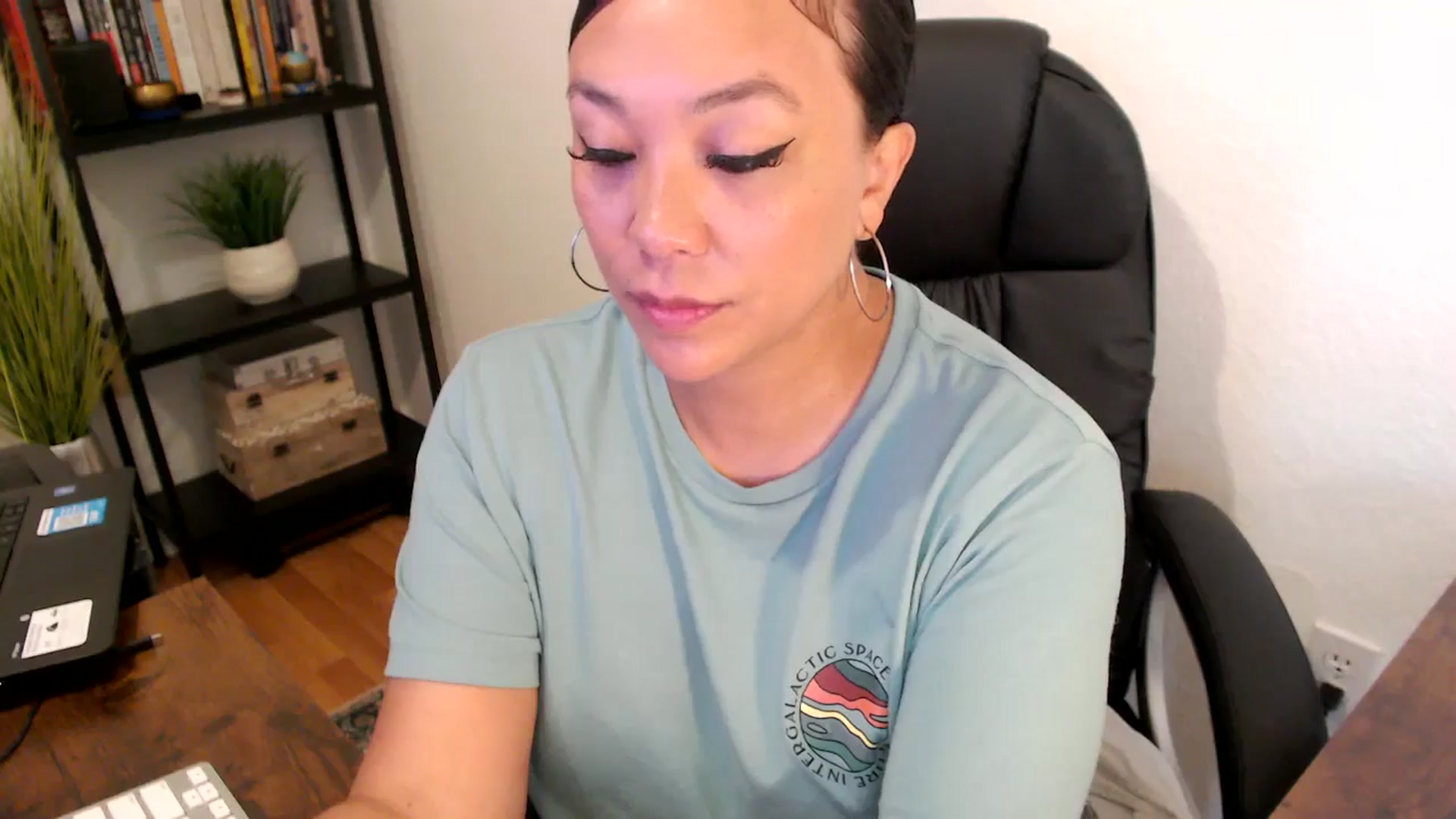 Gallery image thumbnail from MickaylaMoon's myfreecams stream on, 09/02/2024, 15:30 image 10 of 20
