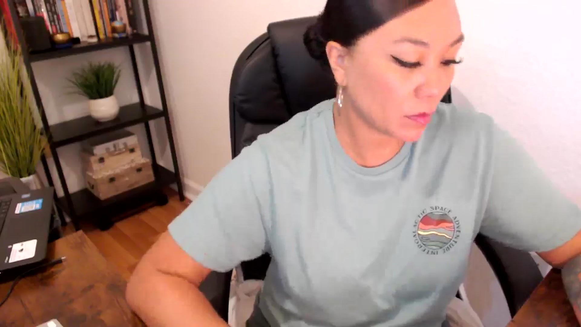 Gallery image thumbnail from MickaylaMoon's myfreecams stream on, 09/02/2024, 16:41 image 17 of 20