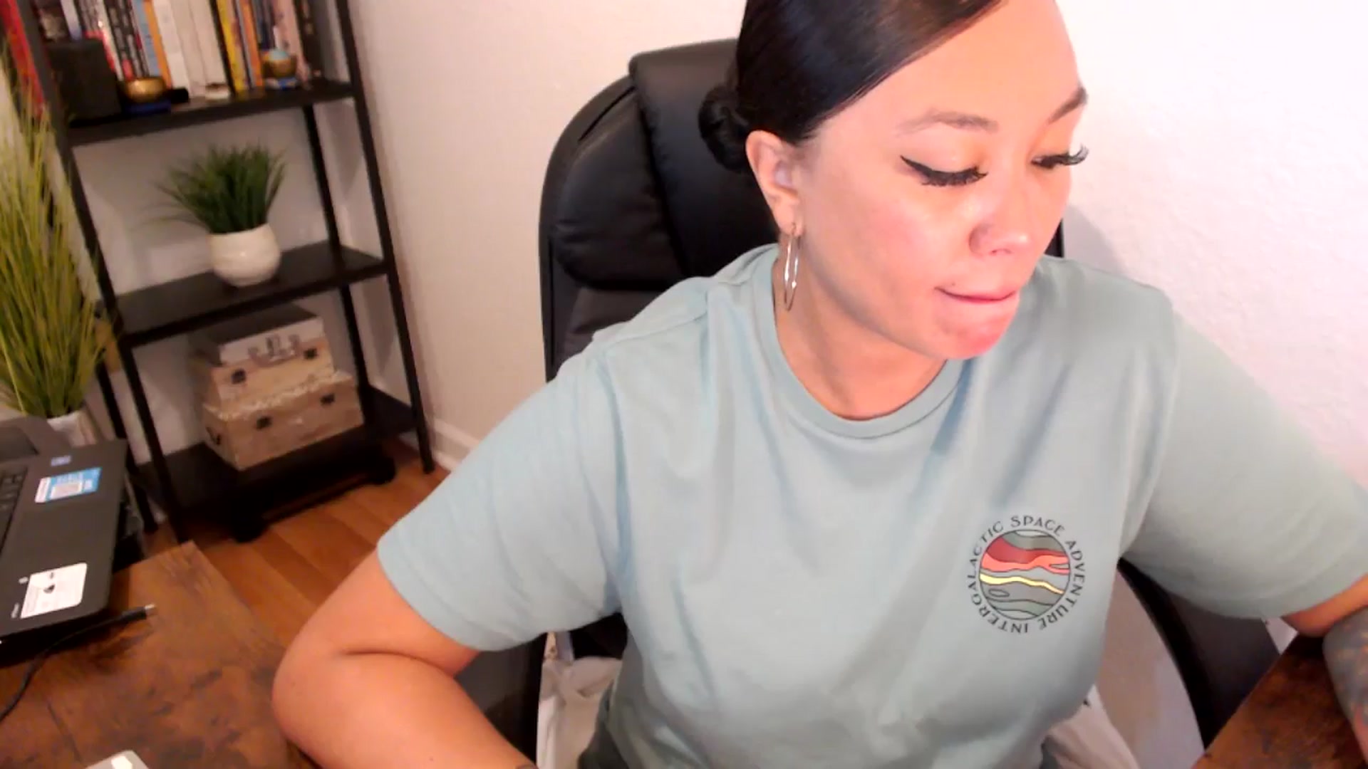 Gallery image thumbnail from MickaylaMoon's myfreecams stream on, 09/02/2024, 16:41 image 18 of 20