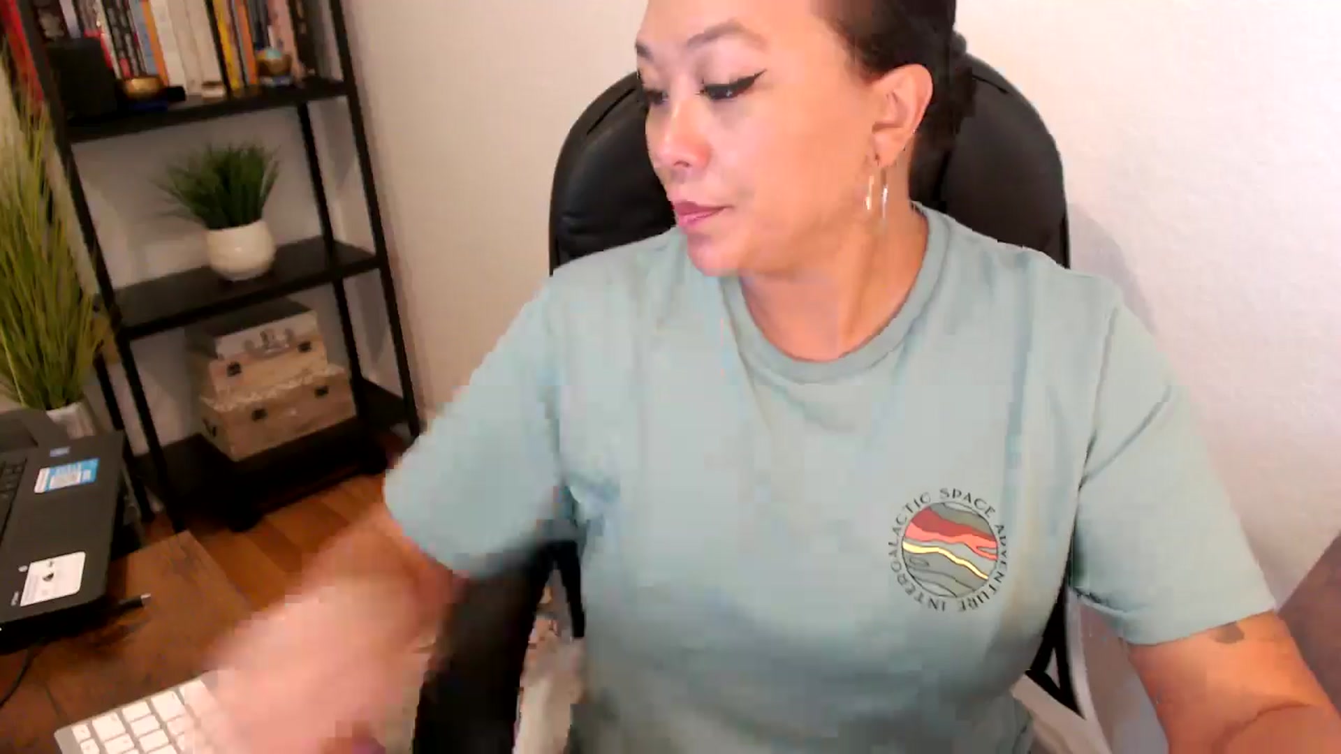 Gallery image thumbnail from MickaylaMoon's myfreecams stream on, 09/02/2024, 17:01 image 2 of 20
