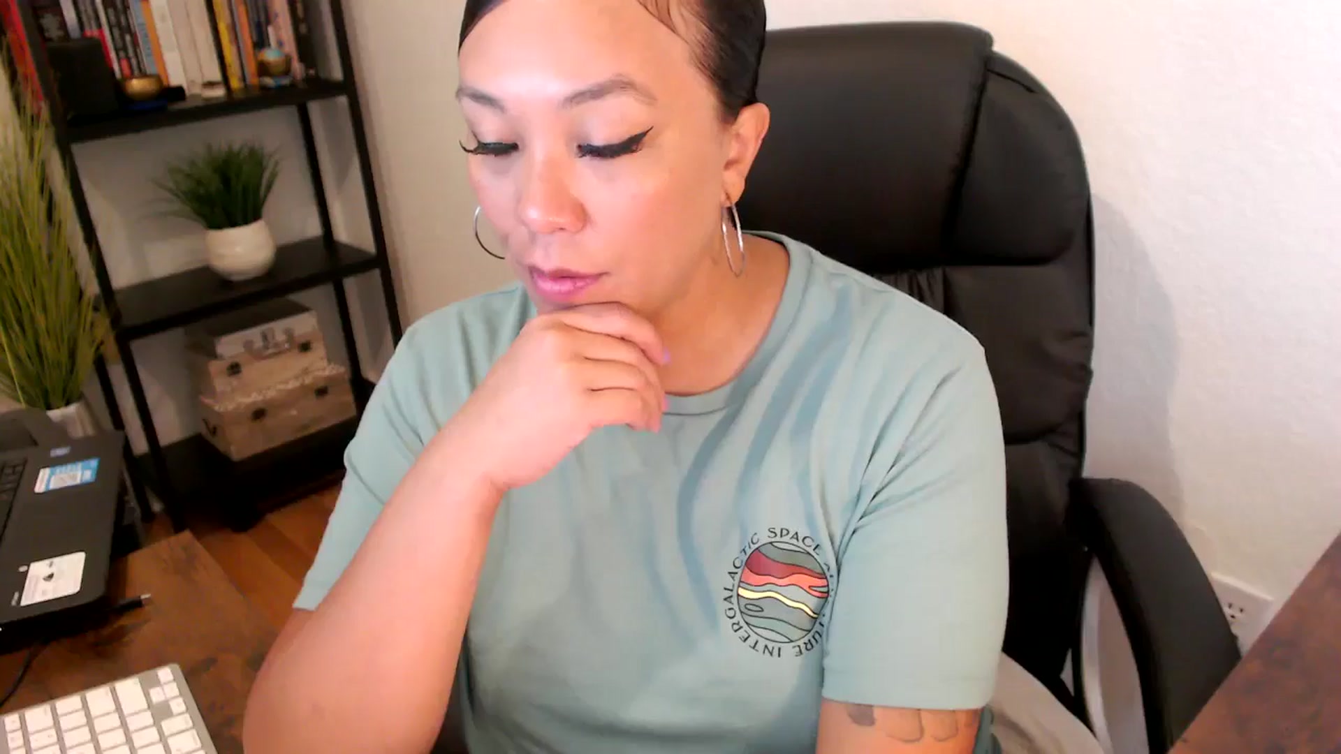 Gallery image thumbnail from MickaylaMoon's myfreecams stream on, 09/02/2024, 17:01 image 14 of 20
