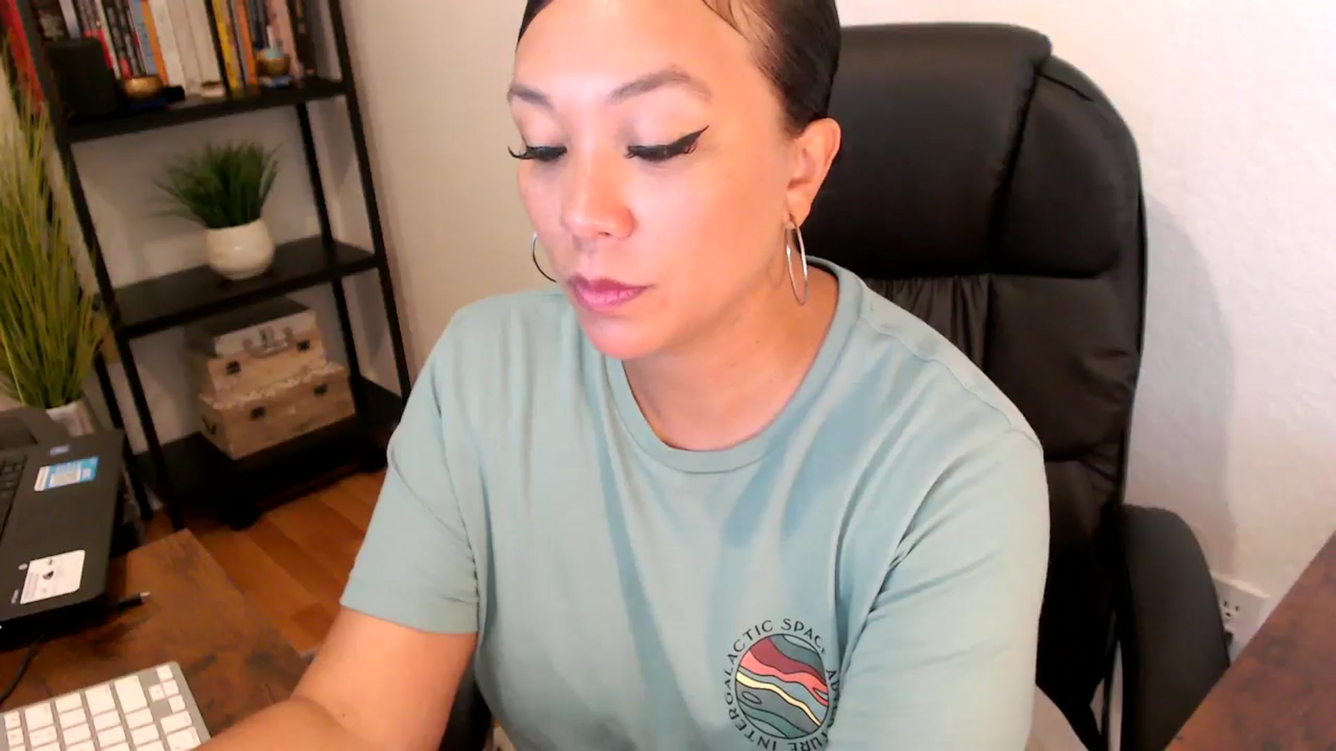 Gallery image thumbnail from MickaylaMoon's myfreecams stream on, 09/02/2024, 17:01 image 4 of 20