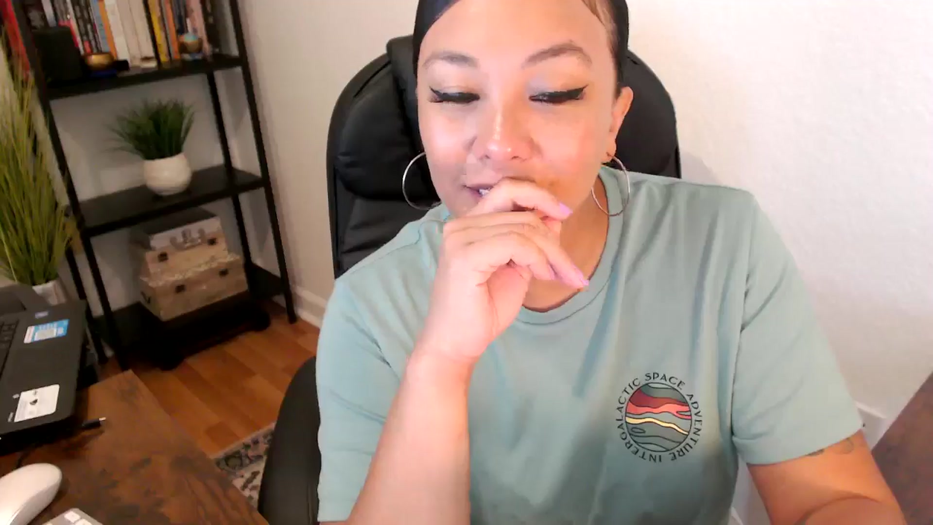 Gallery image thumbnail from MickaylaMoon's myfreecams stream on, 09/02/2024, 17:30 image 13 of 20
