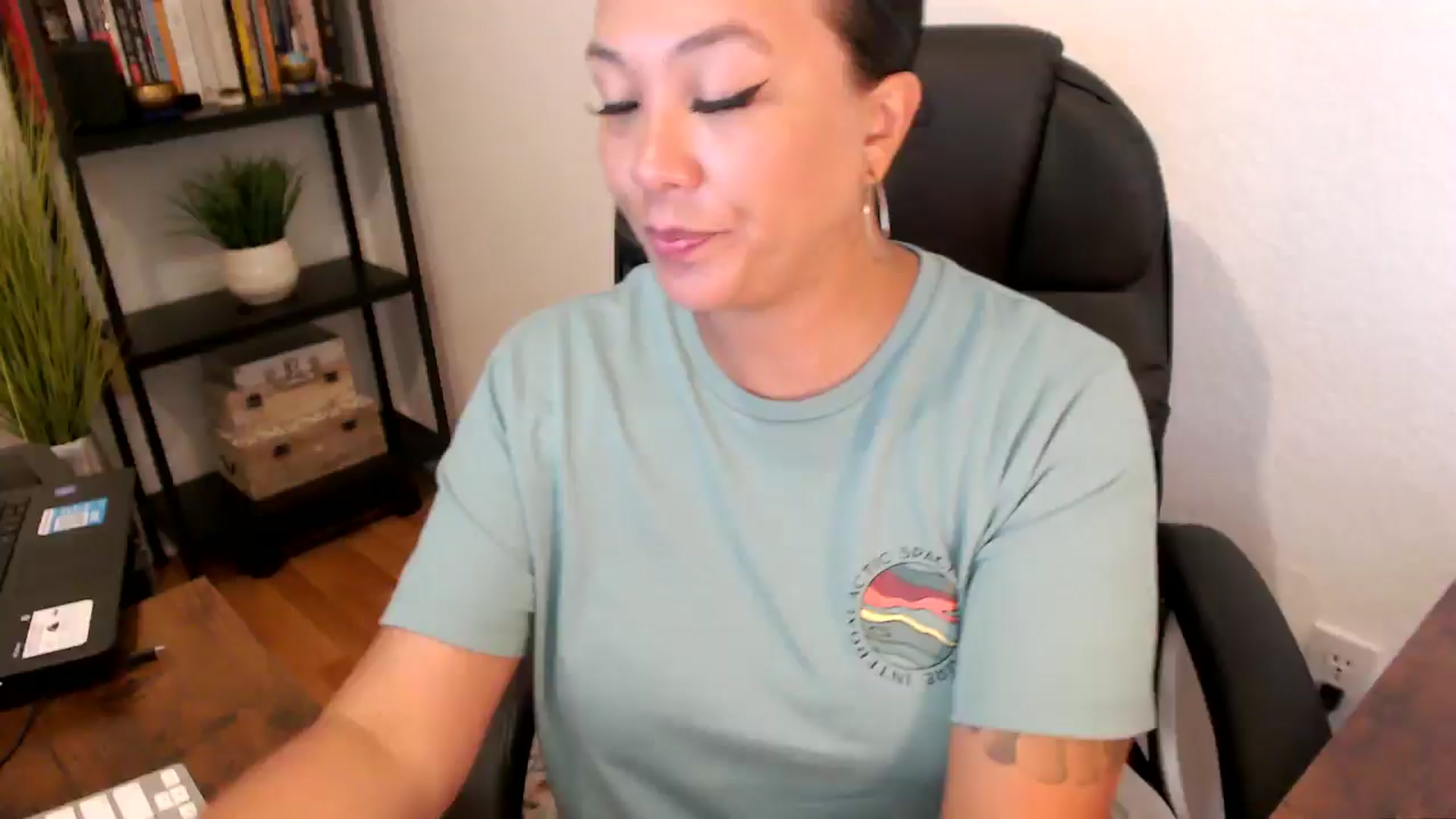 Gallery image thumbnail from MickaylaMoon's myfreecams stream on, 09/02/2024, 17:30 image 4 of 20