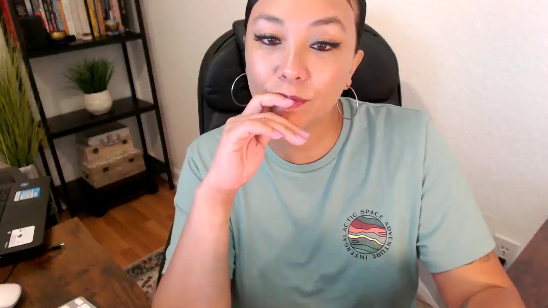 Gallery image thumbnail from MickaylaMoon's myfreecams stream on, 09/02/2024, 17:30 image 17 of 20