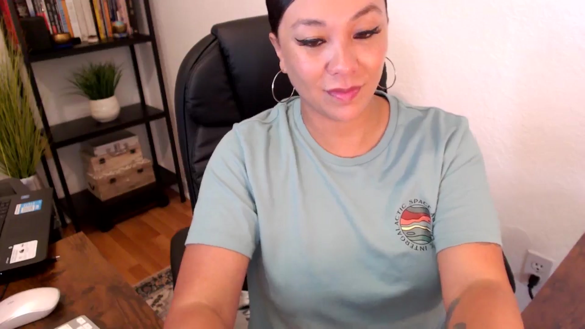 Gallery image thumbnail from MickaylaMoon's myfreecams stream on, 09/02/2024, 19:30 image 9 of 20