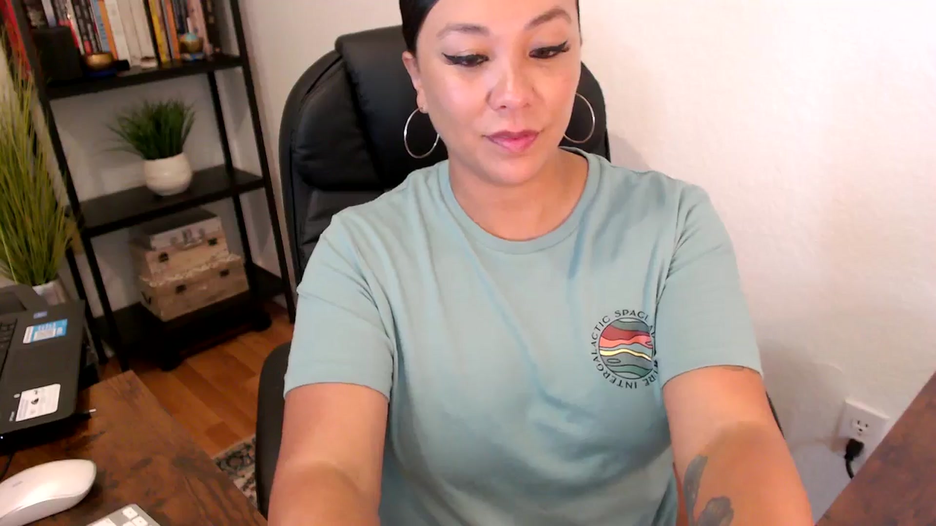 Gallery image thumbnail from MickaylaMoon's myfreecams stream on, 09/02/2024, 19:30 image 12 of 20