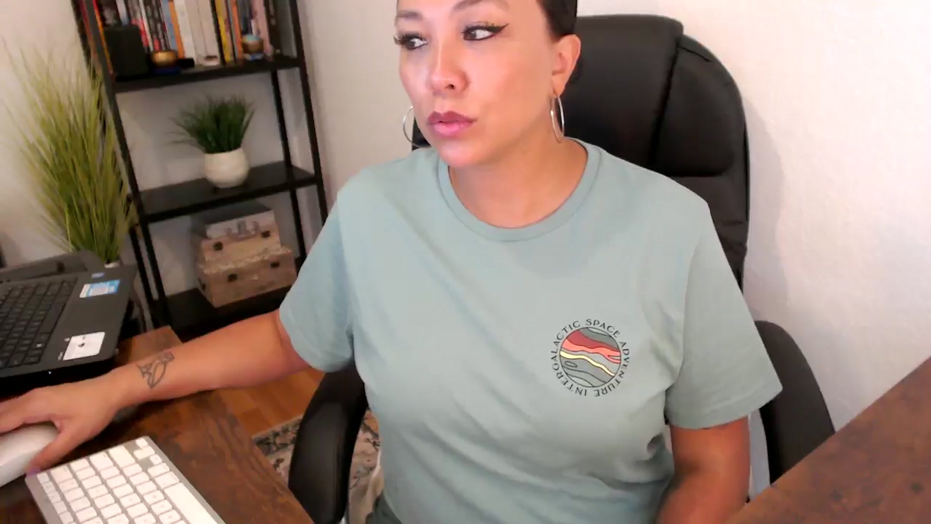 Gallery image thumbnail from MickaylaMoon's myfreecams stream on, 09/02/2024, 20:00 image 10 of 20