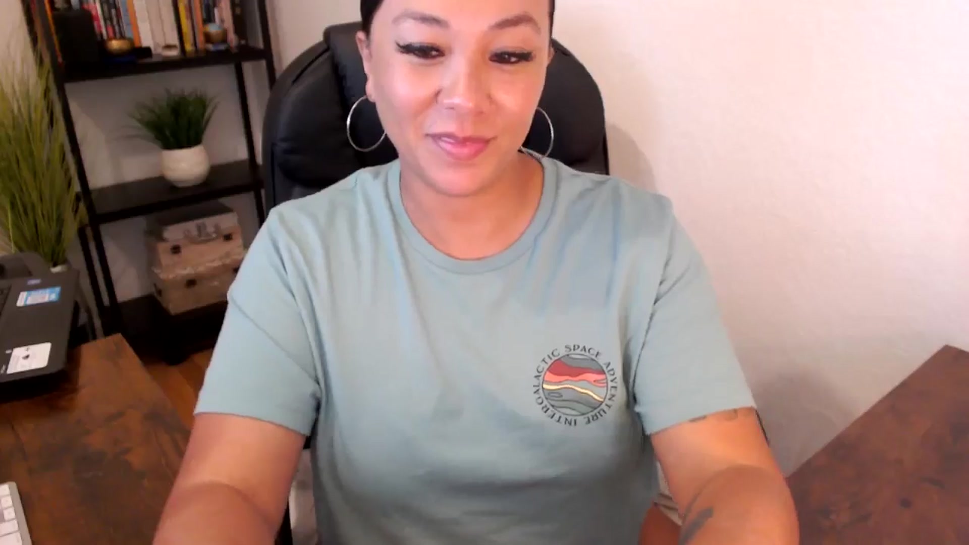 Gallery image thumbnail from MickaylaMoon's myfreecams stream on, 09/02/2024, 21:09 image 8 of 20