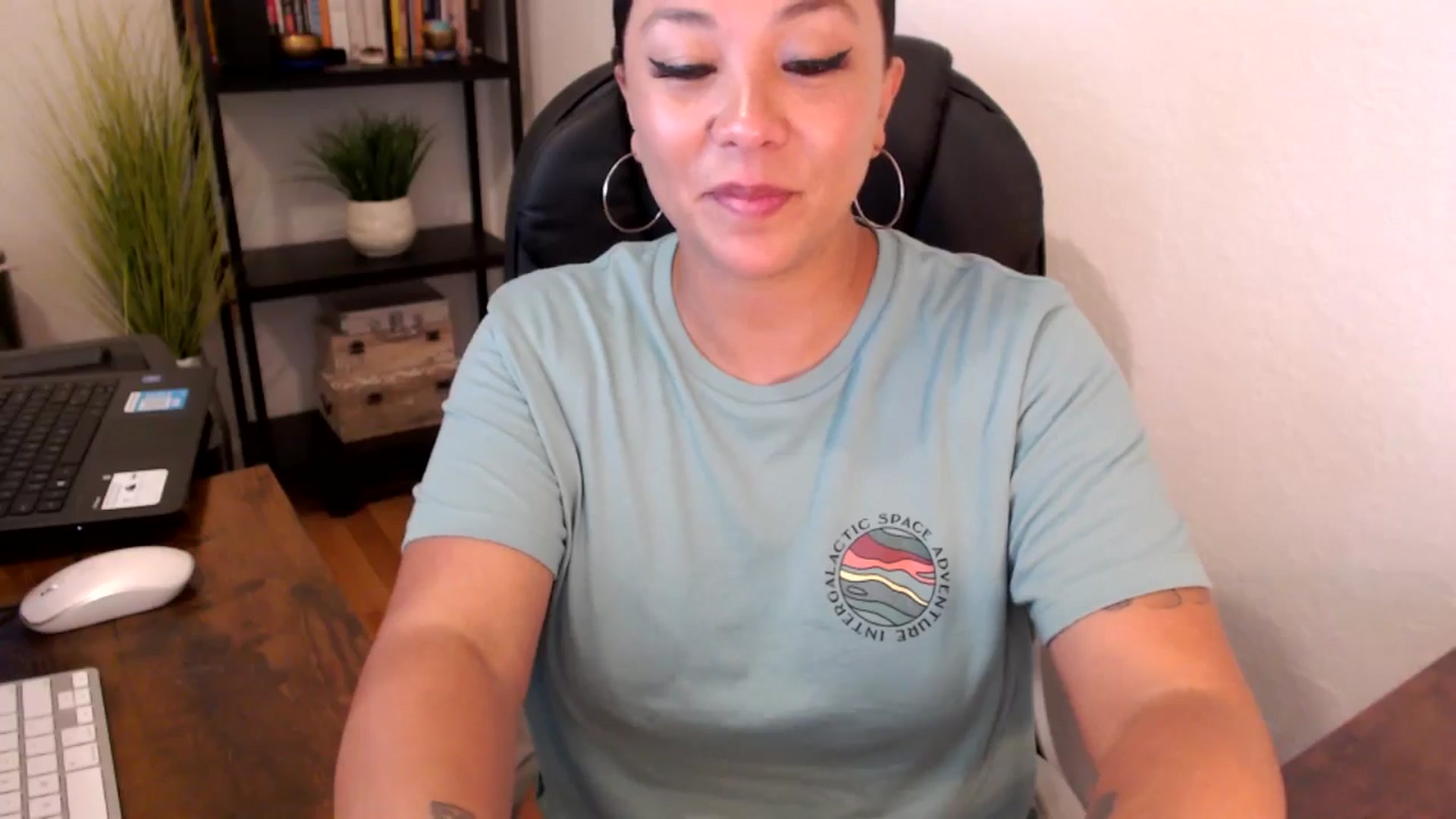 Gallery image thumbnail from MickaylaMoon's myfreecams stream on, 09/02/2024, 21:09 image 19 of 20