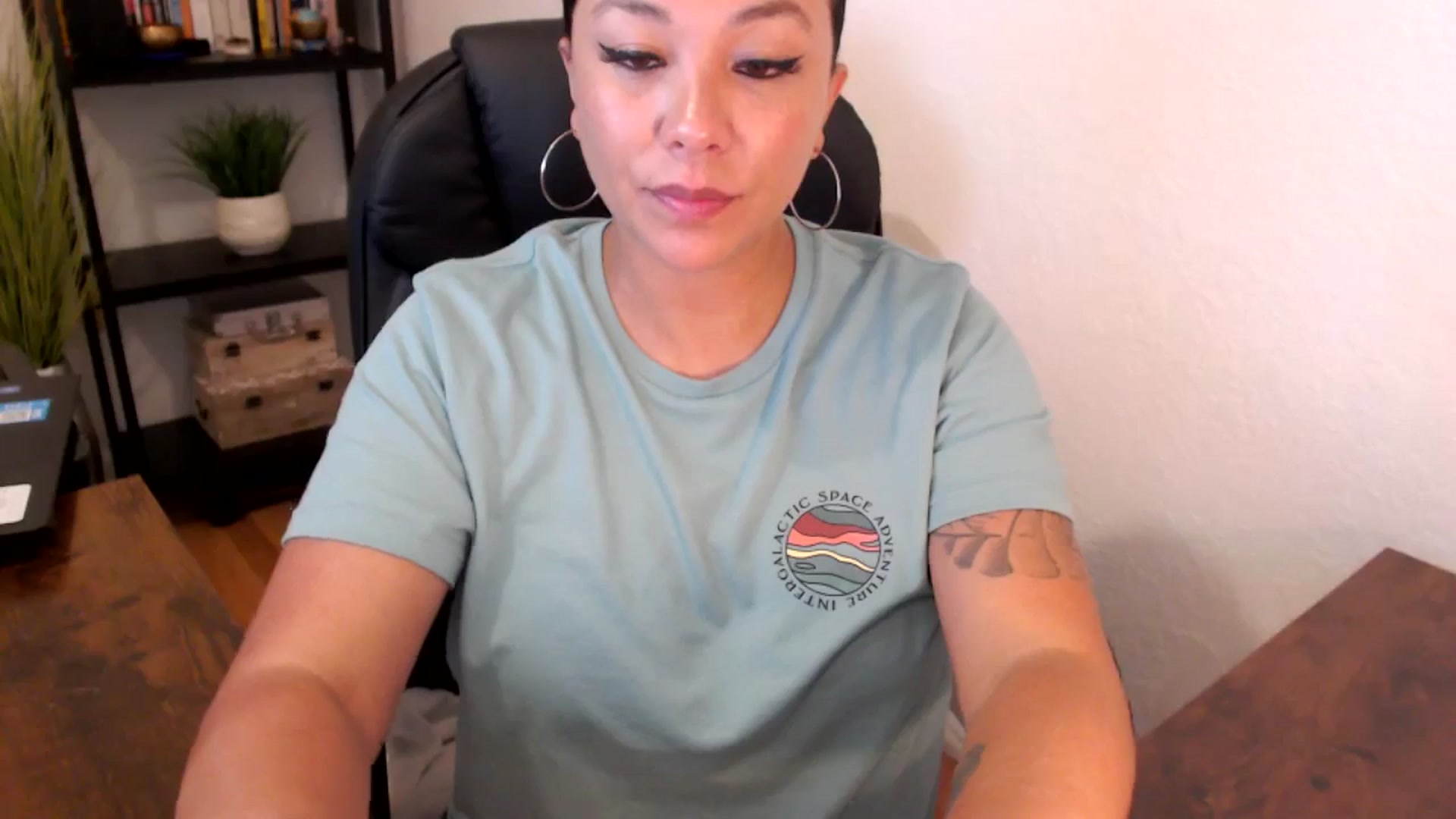 Gallery image thumbnail from MickaylaMoon's myfreecams stream on, 09/02/2024, 21:09 image 11 of 20